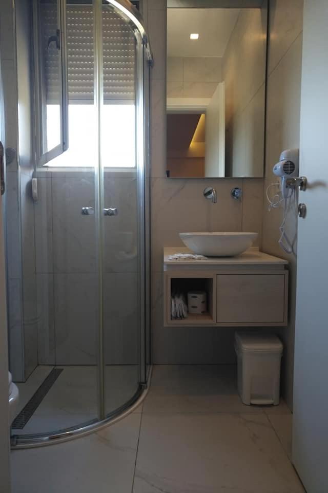 Deluxe Sea Apartment