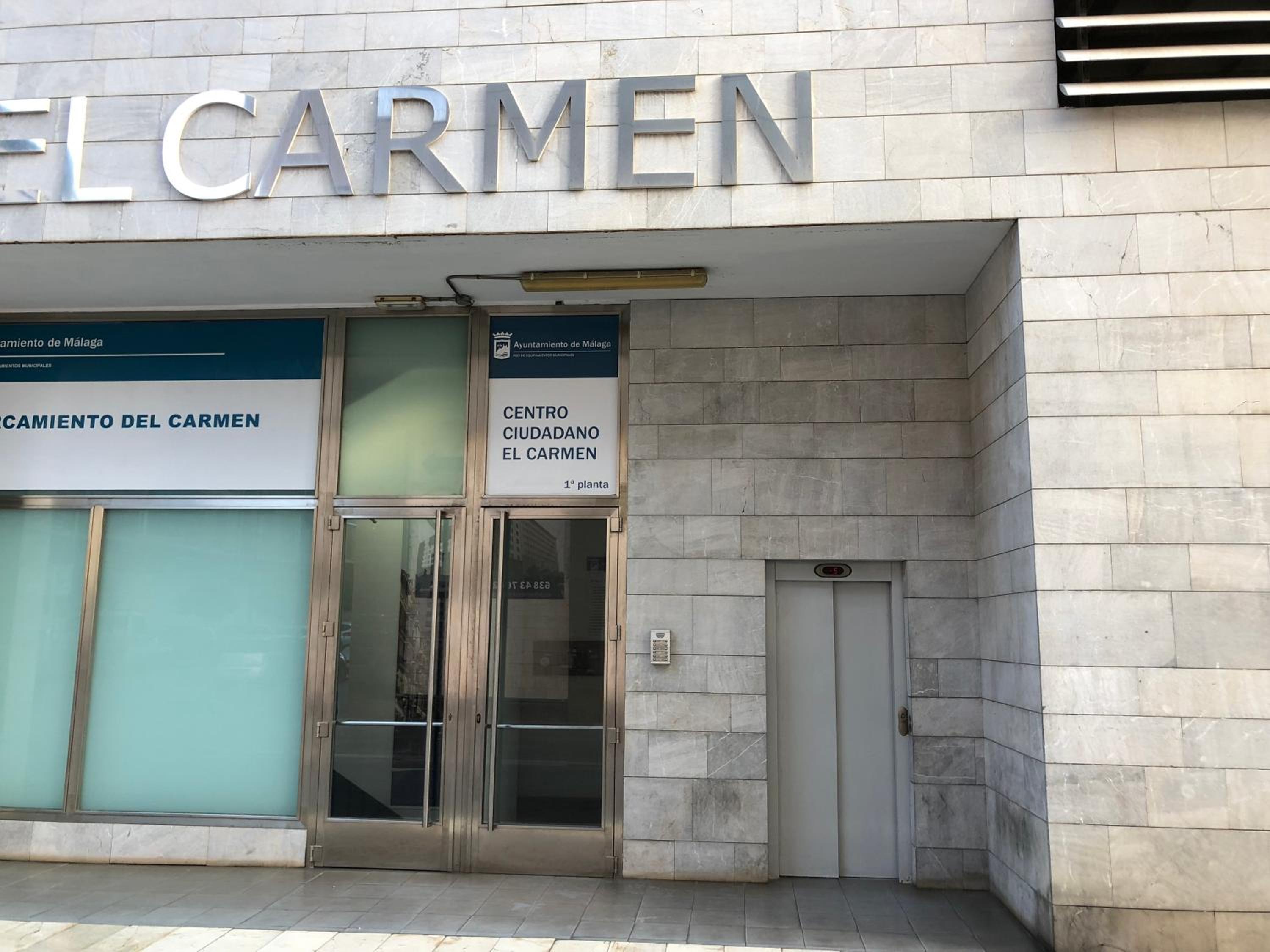 Ancha del Carmen AVE Centro Málaga madmar lujo New Zambrano