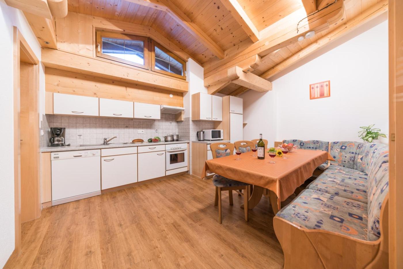 Appartement Nicola view 3