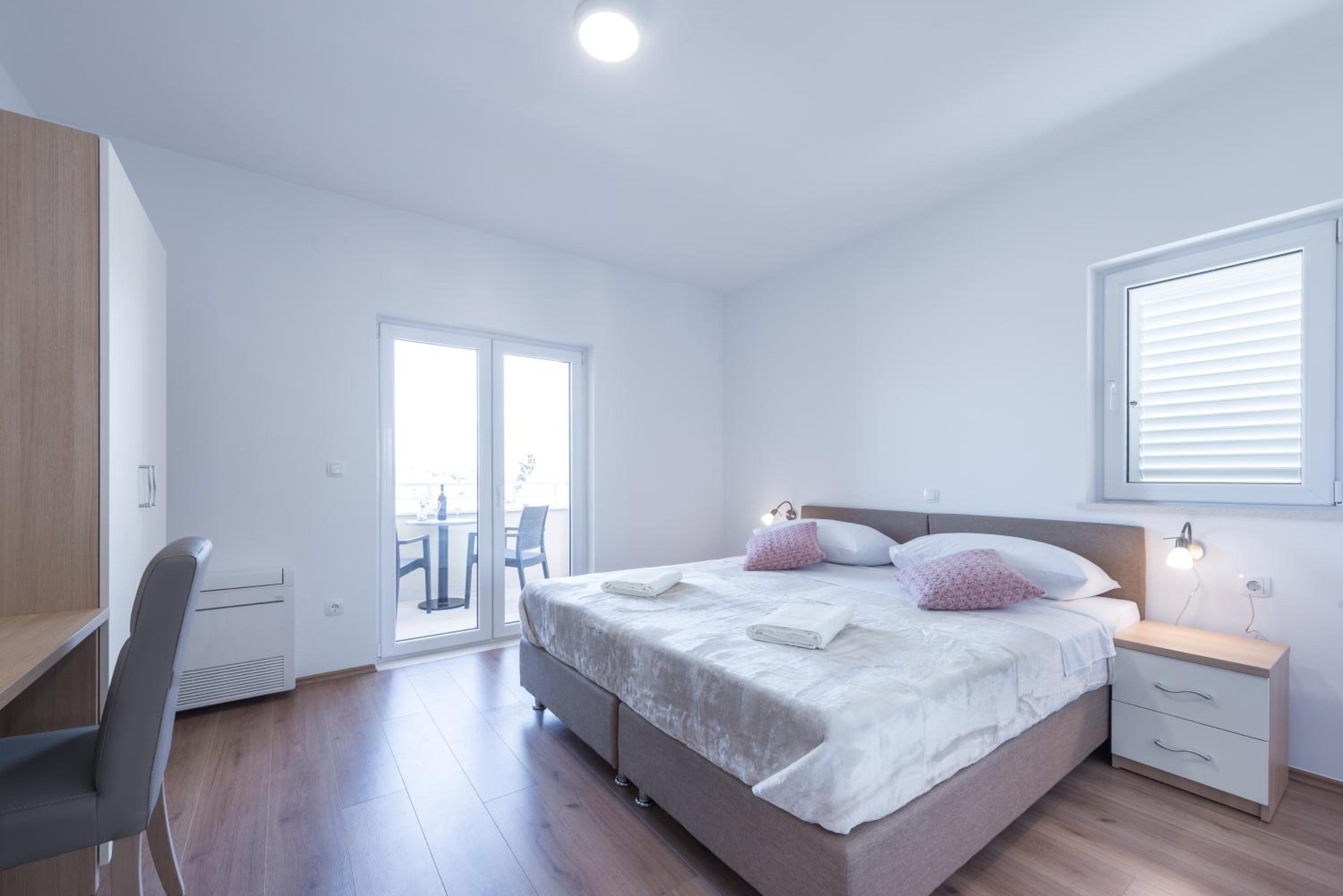 Apartments Rilovic, City and Sea view apartments