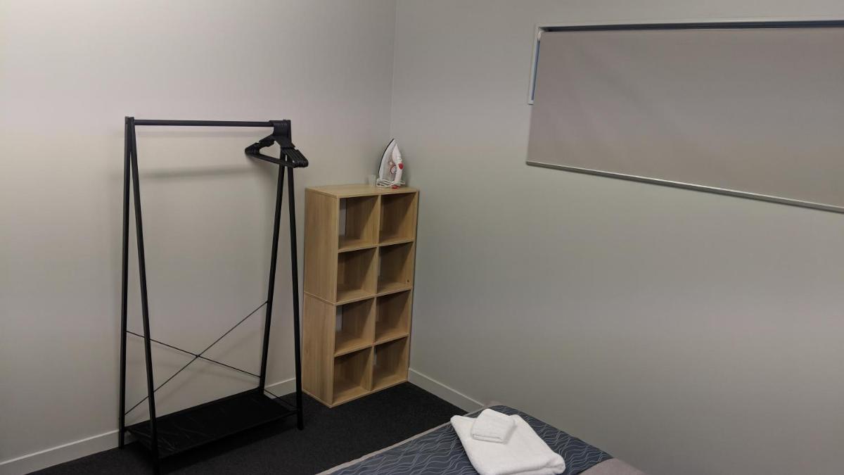 Cozy one bedroom apartment near Auckland Airport view 5