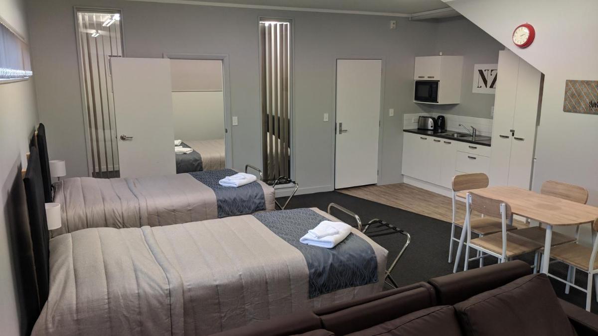 Cozy one bedroom apartment near Auckland Airport view 4