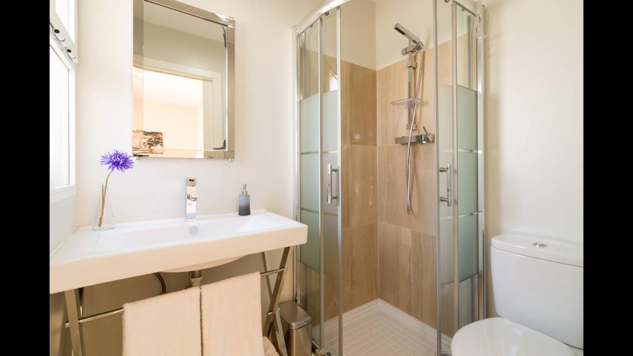Kentia Rooms