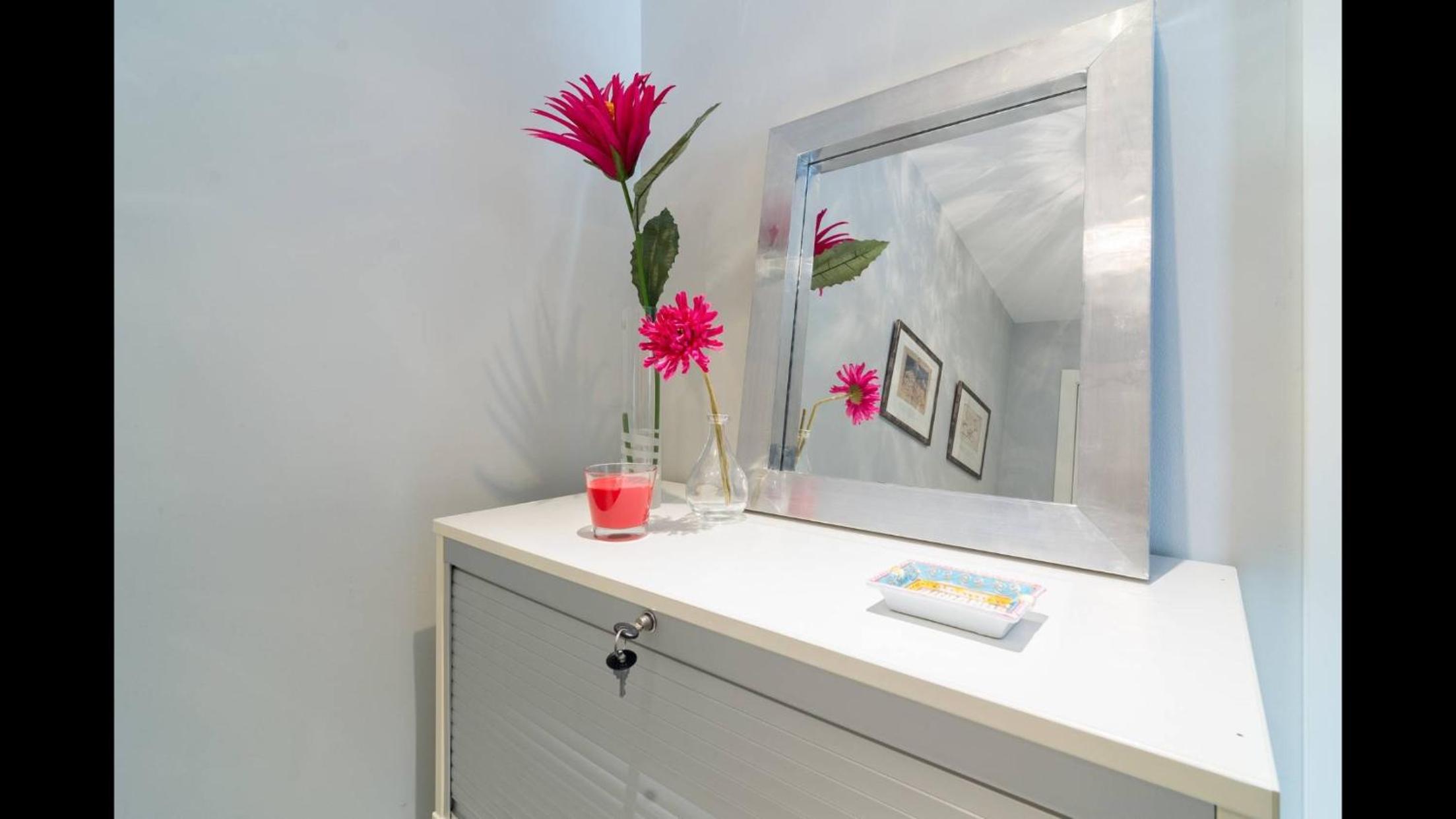 Kentia Rooms