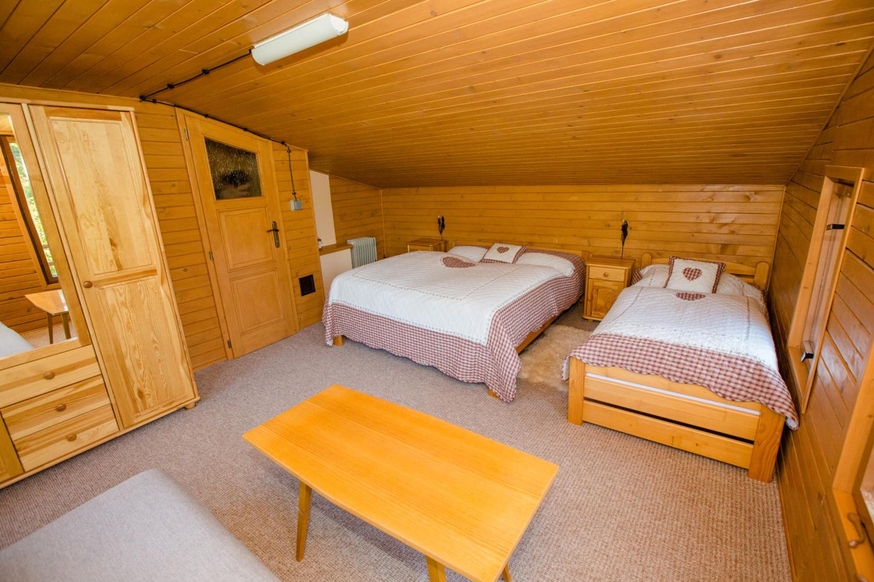 Chalet Veľké Ostré view 3