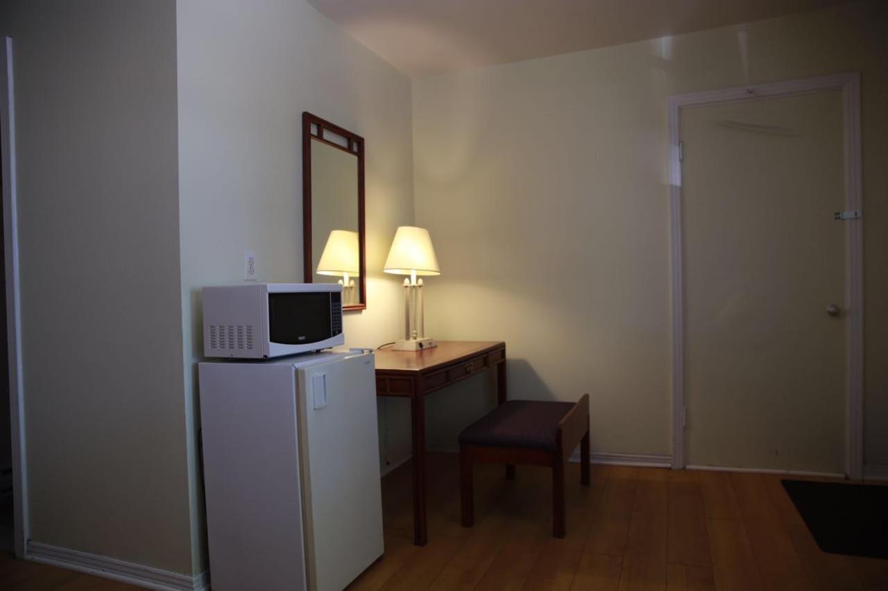 Motel Chez Nous