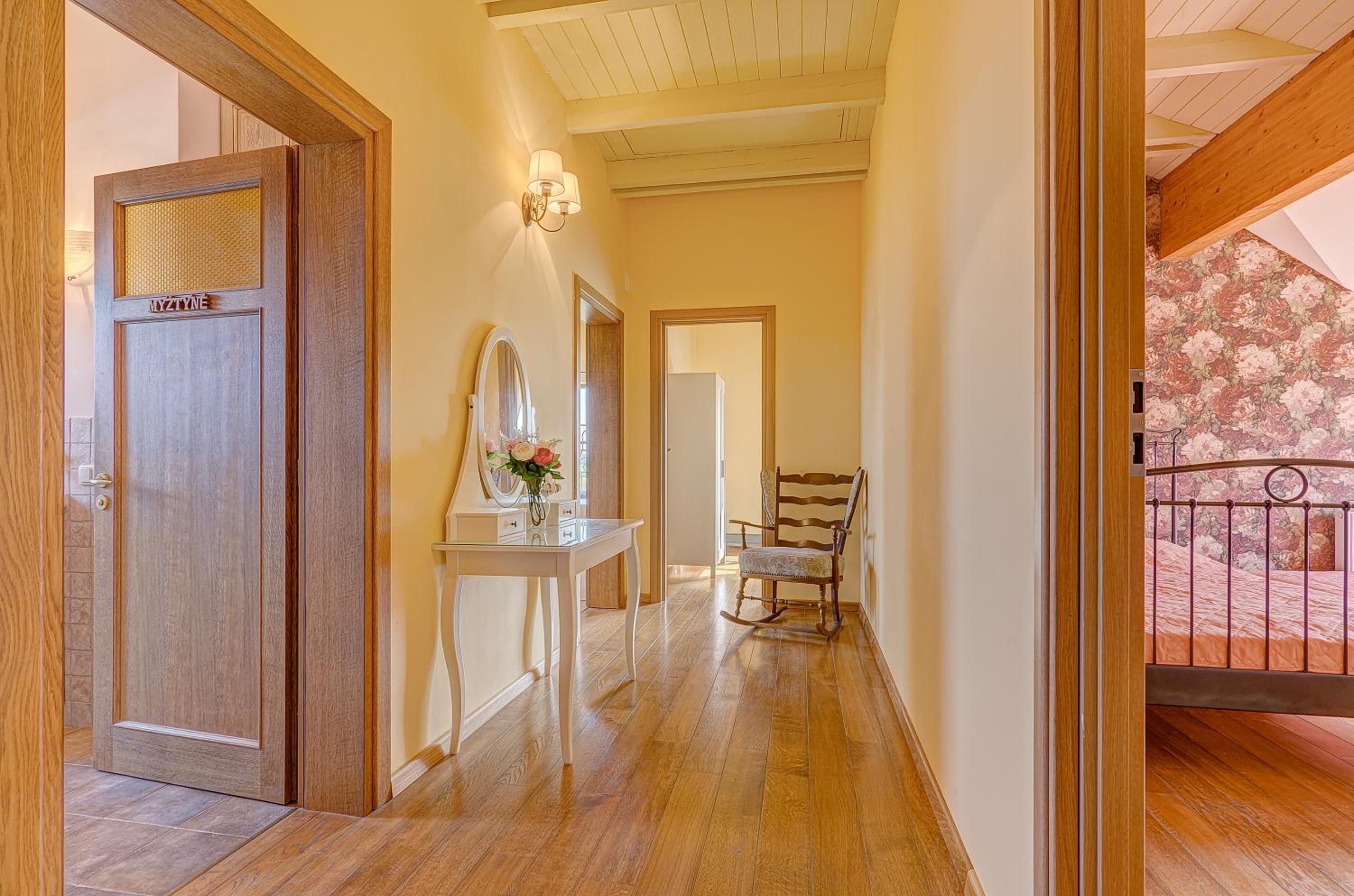Spacious Villa with Large Hall view 2