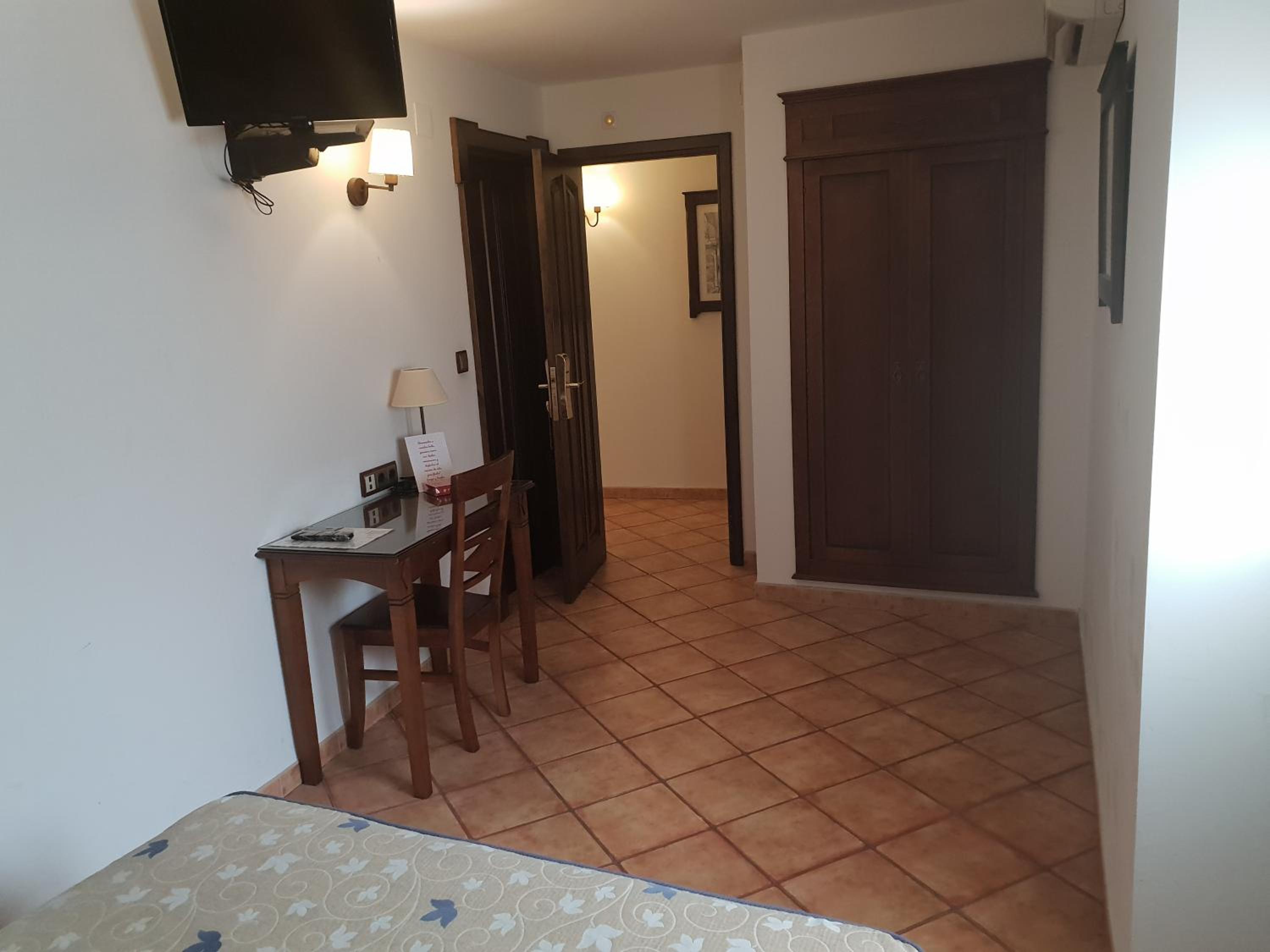 Photo 18