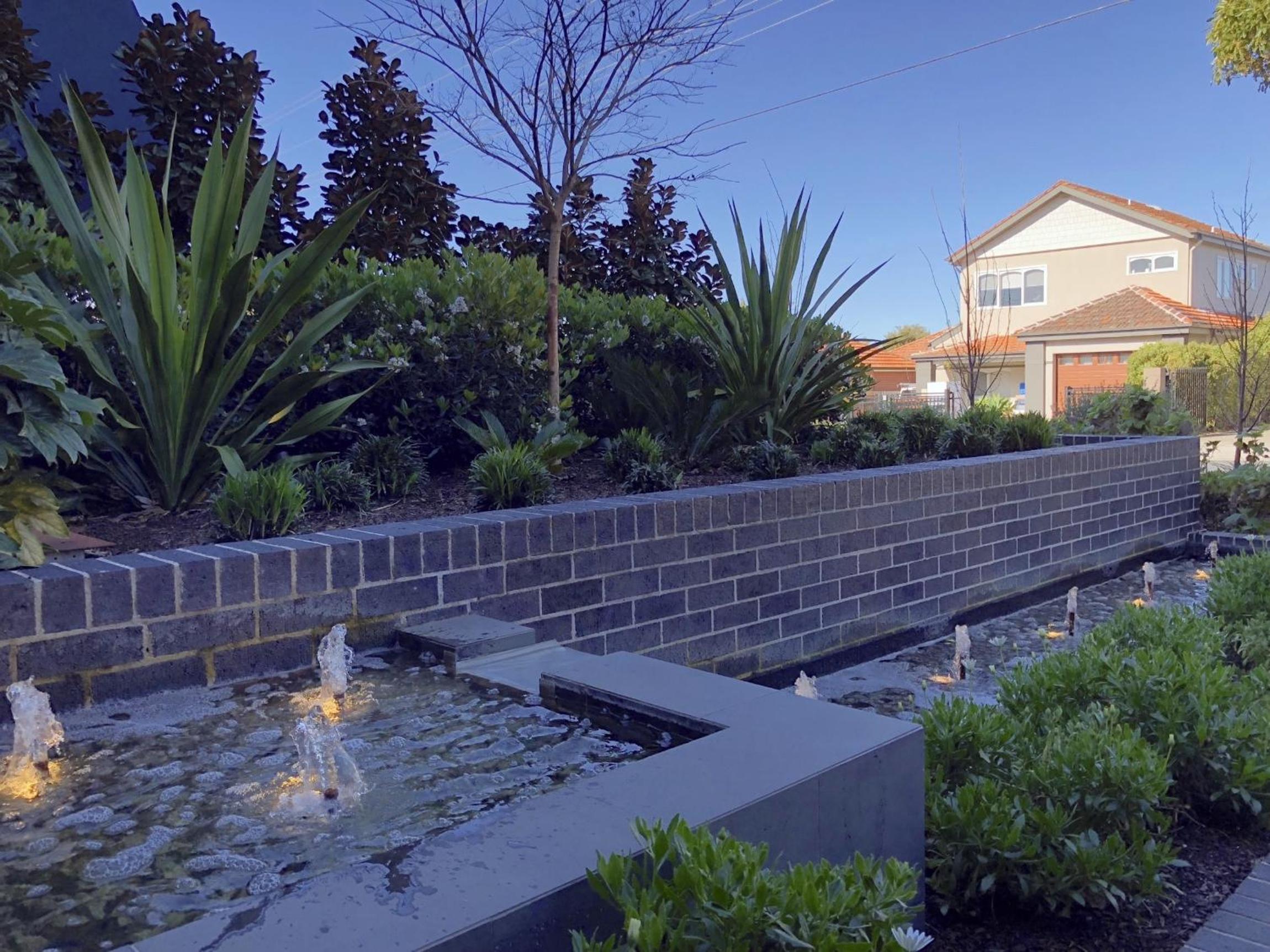 Pride Bentleigh Apartment with Private Garden view 3