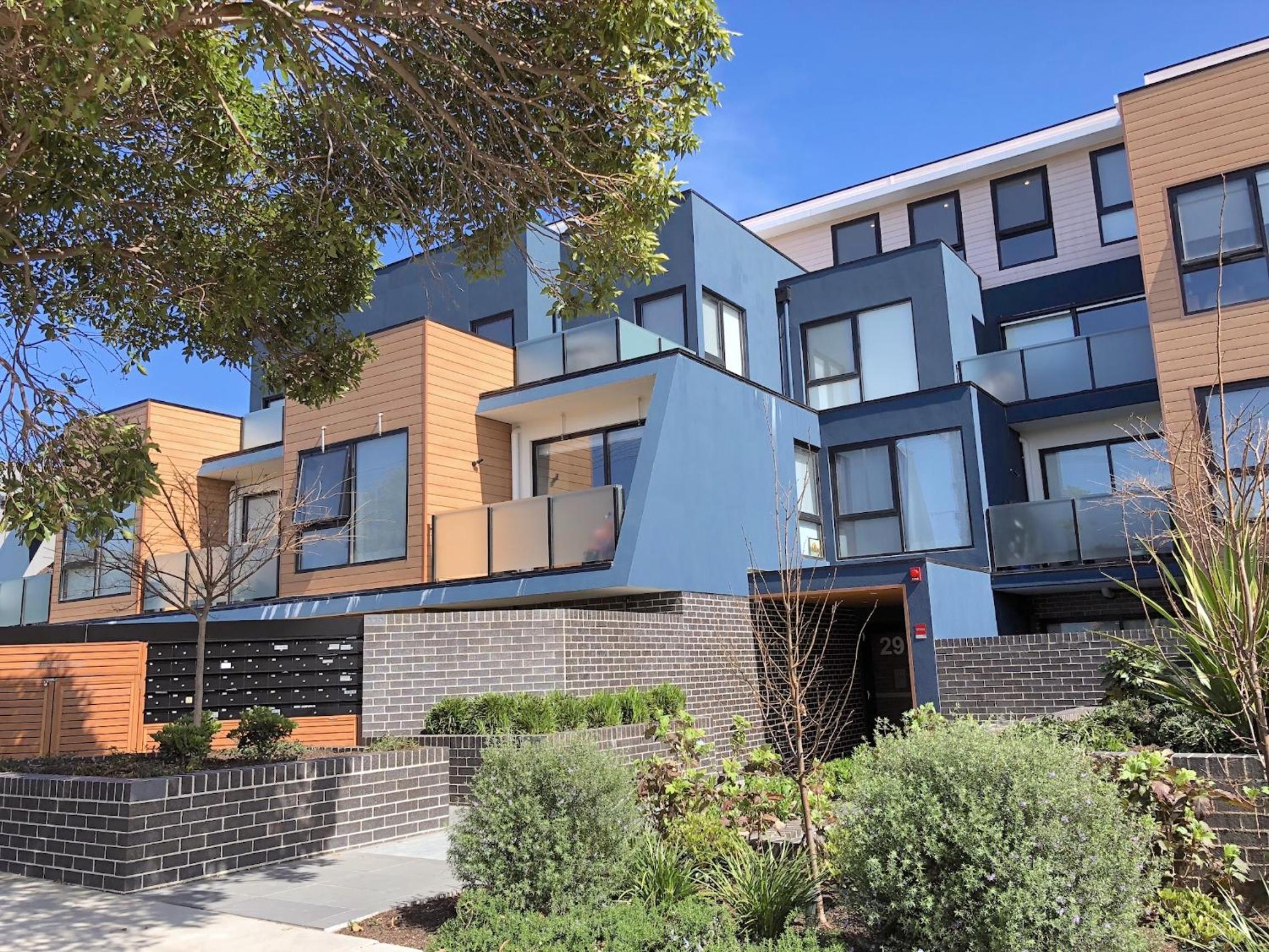 Pride Bentleigh Apartment with Private Garden view 5