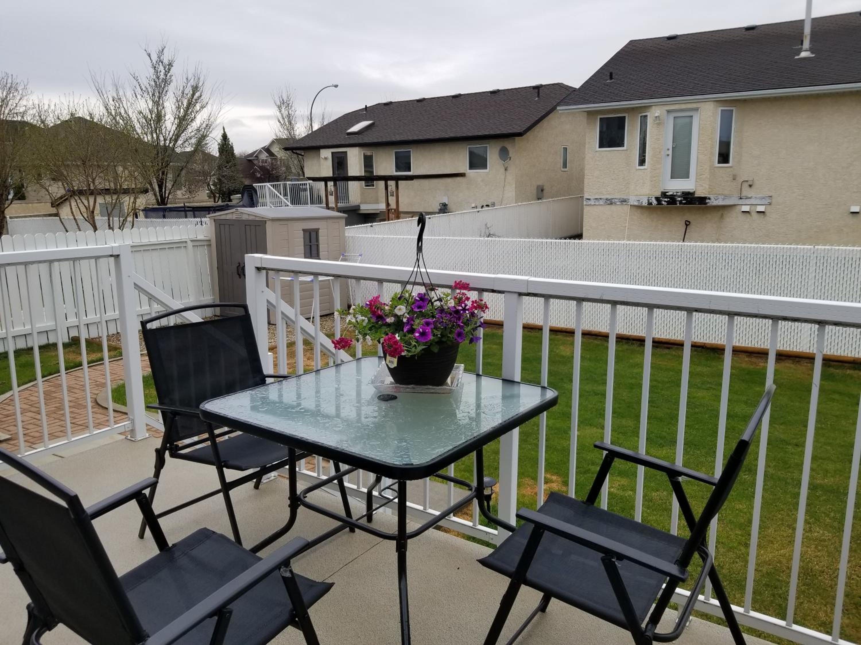 Saskatoon Lashyn Cove Homestay view 3