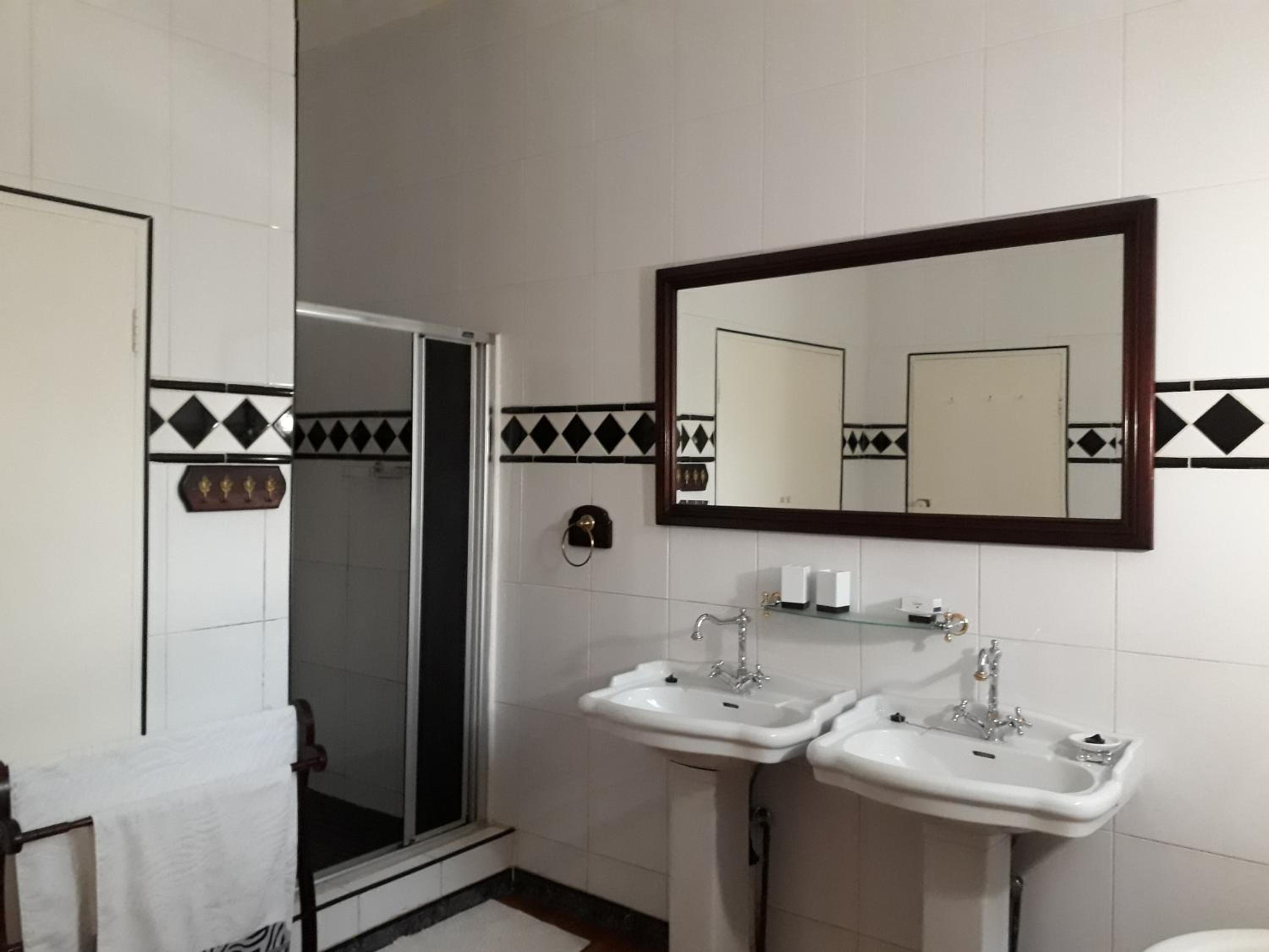 Upper Houghton Guesthouse