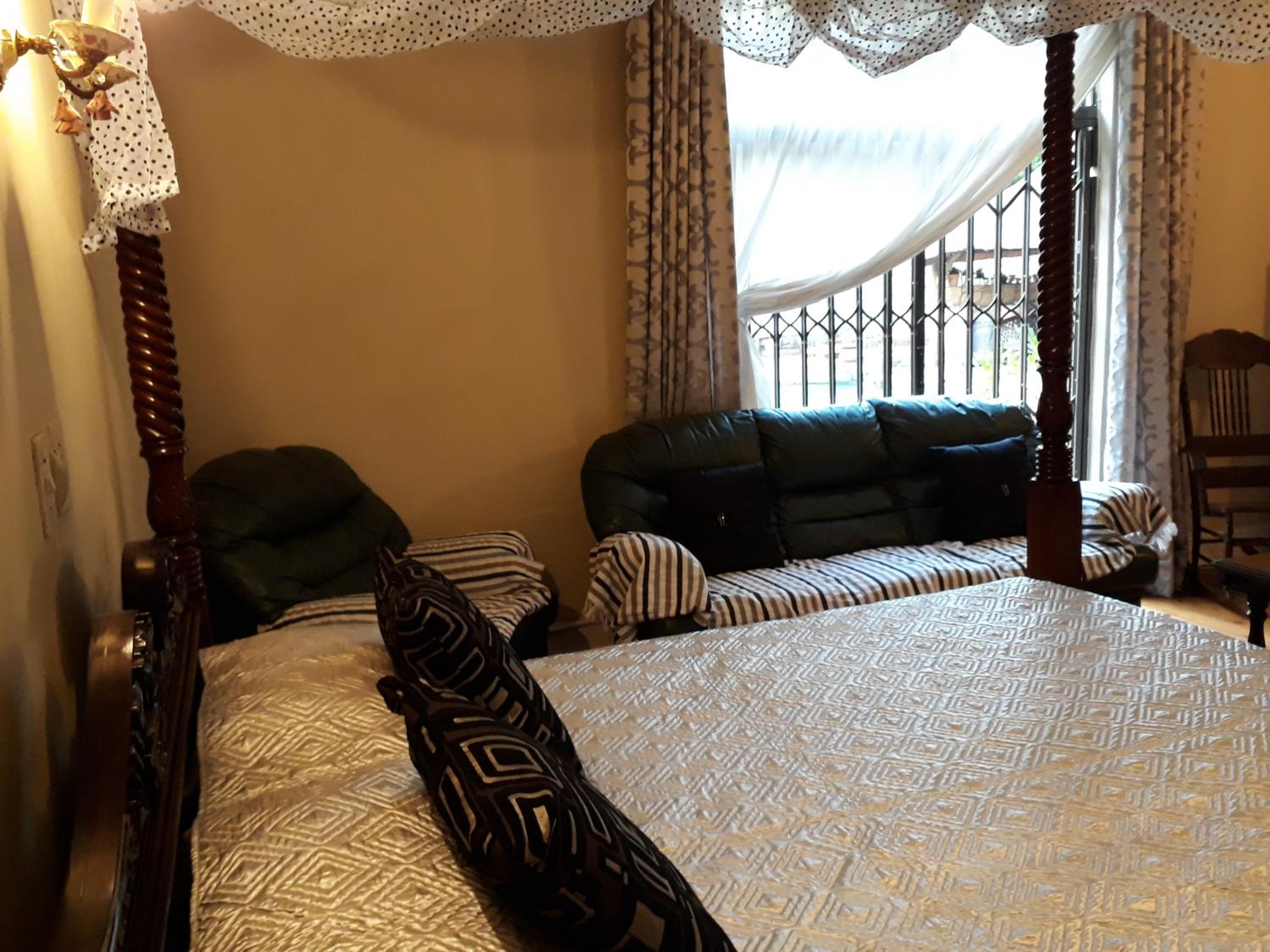 Upper Houghton Guesthouse