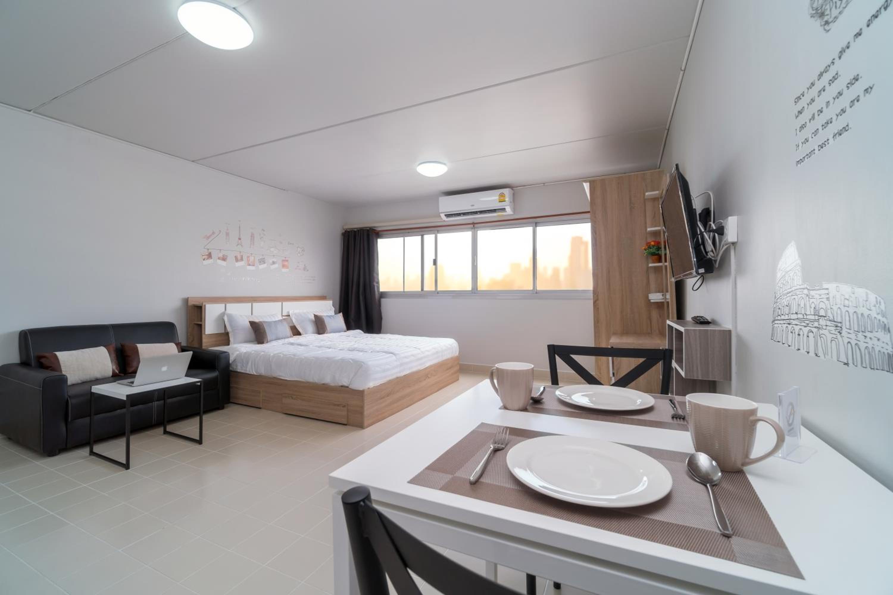 hotel room