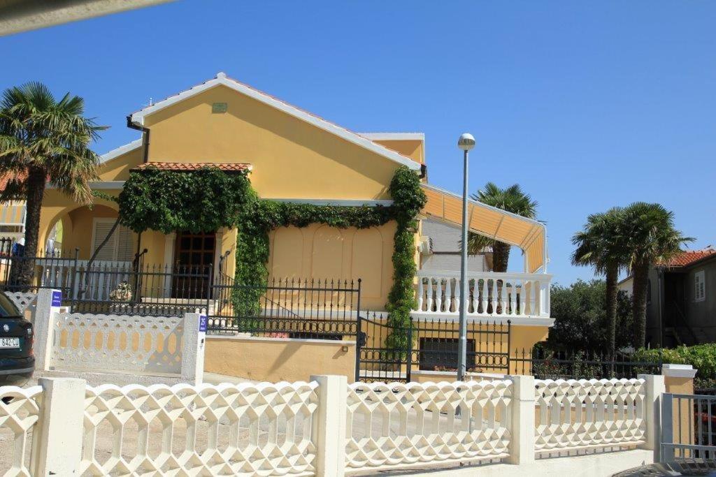 Vila Rojana view 2