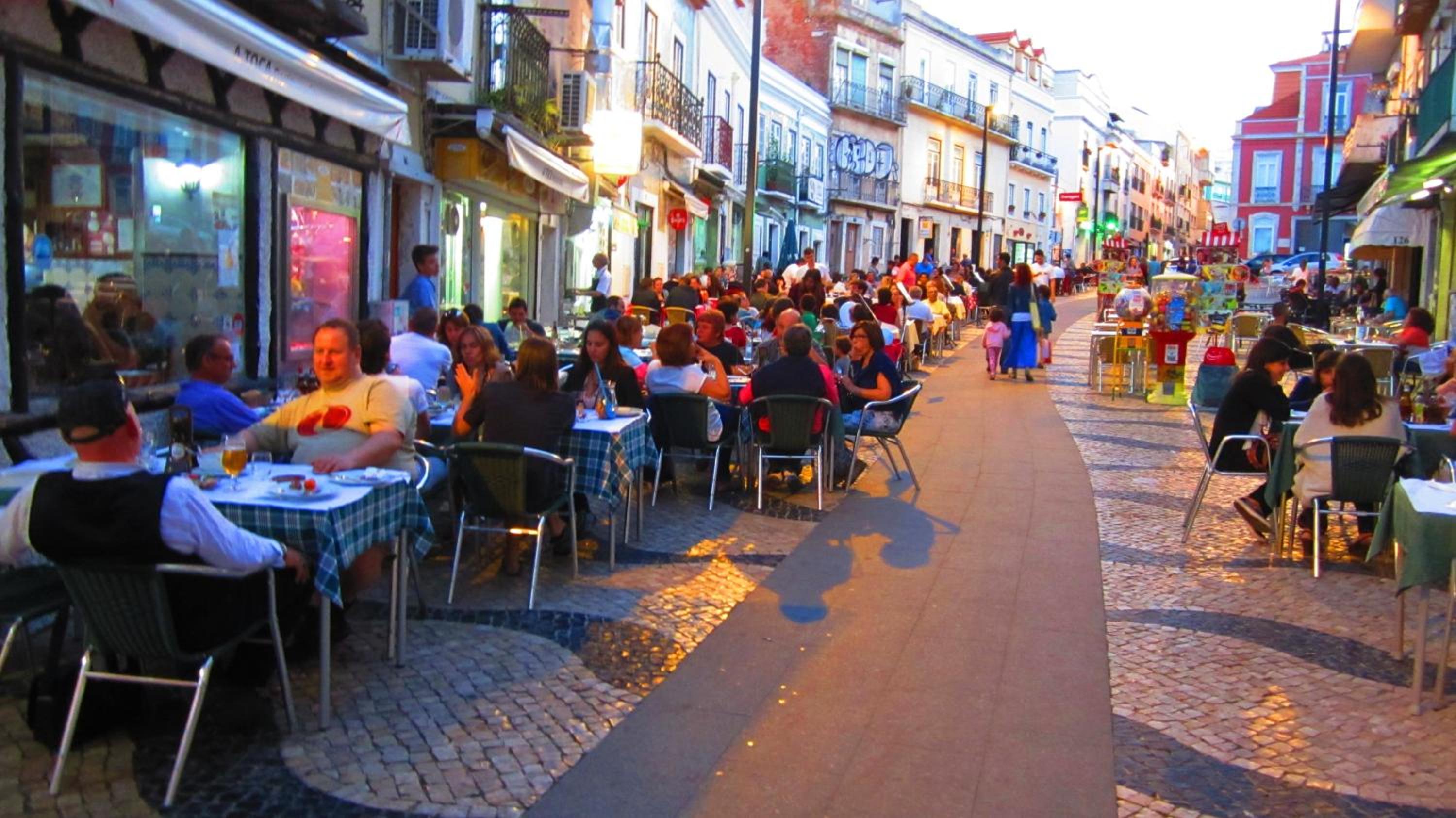 TEJO HOUSE RIVER Lisbon (Cacilhas) view 4