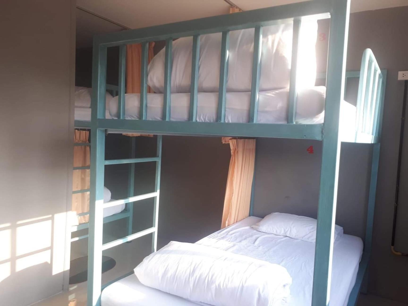 Doze Hostel