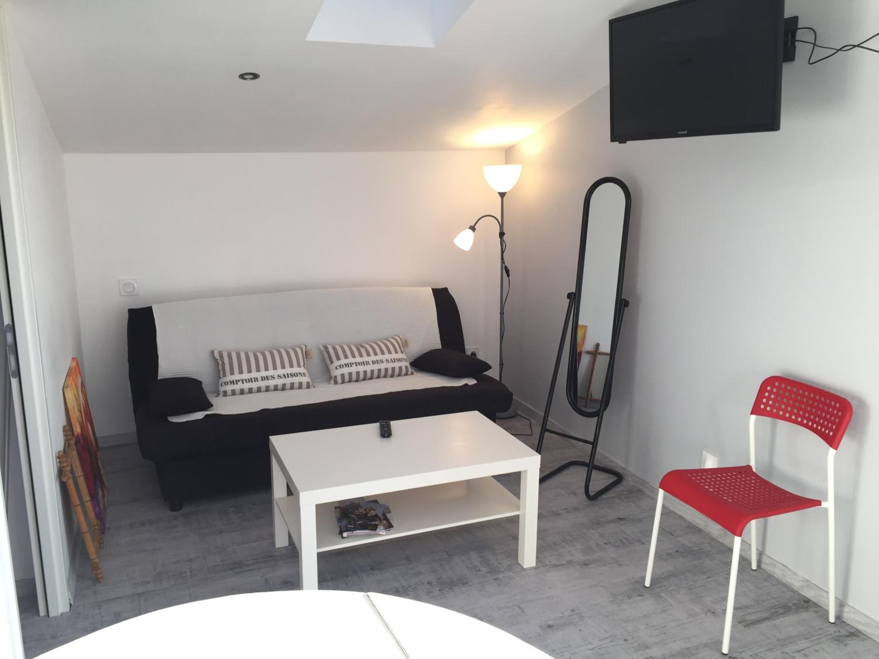 Photo 6