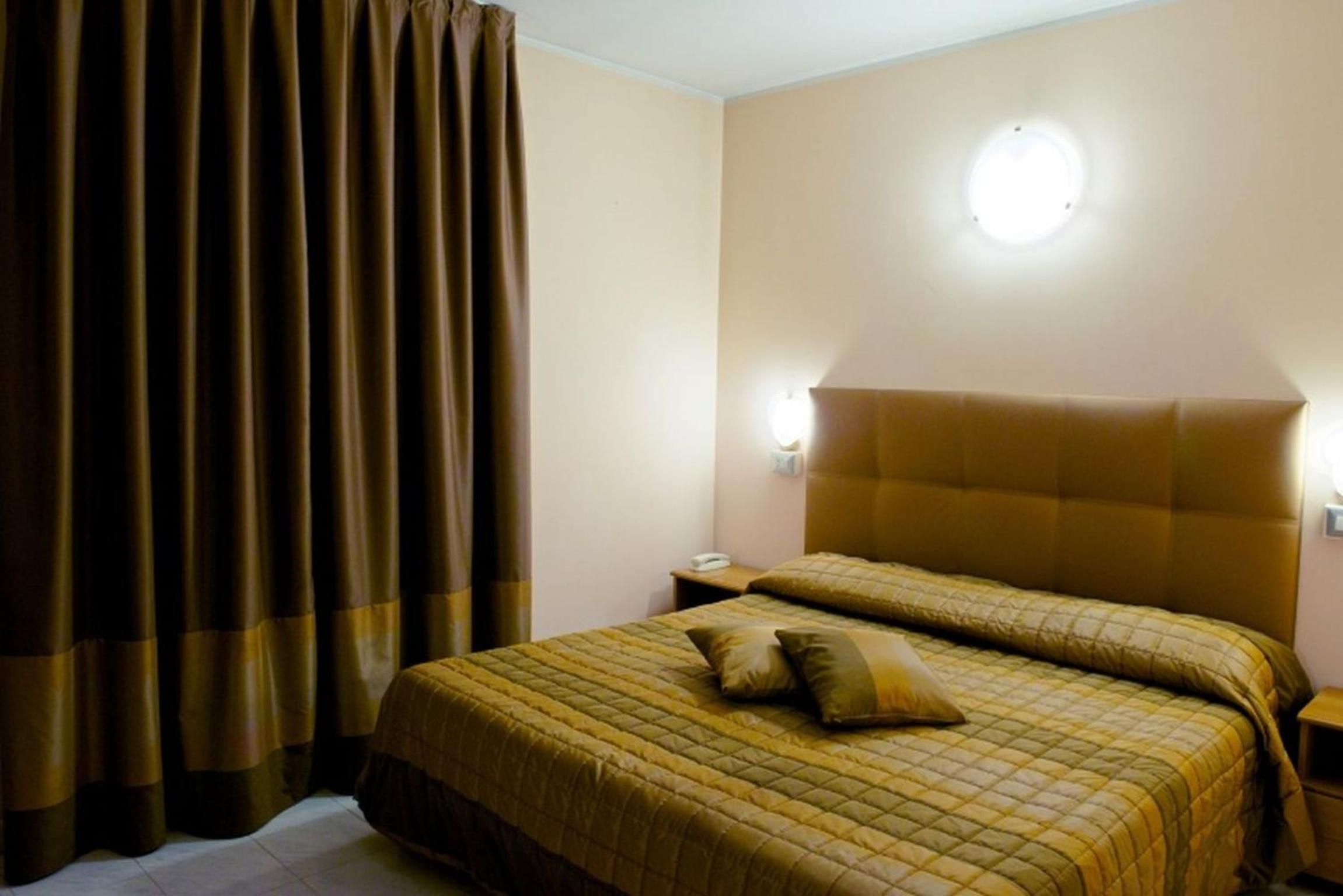 Modena Vacations - Hotel Europa - Property Image 6