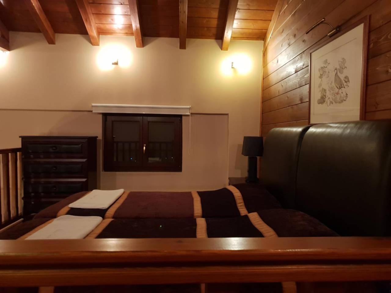 Photo 33