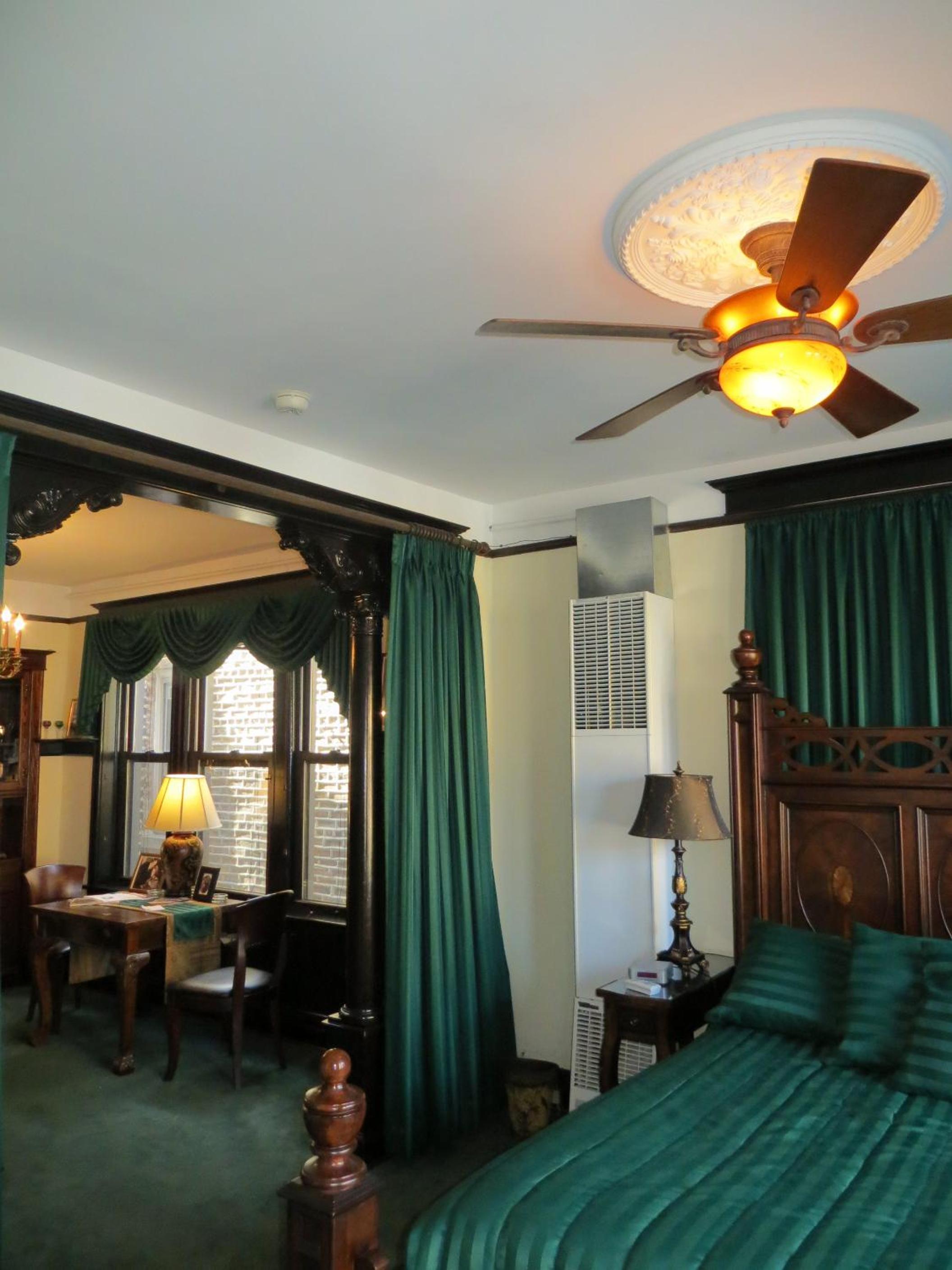 Photo 11