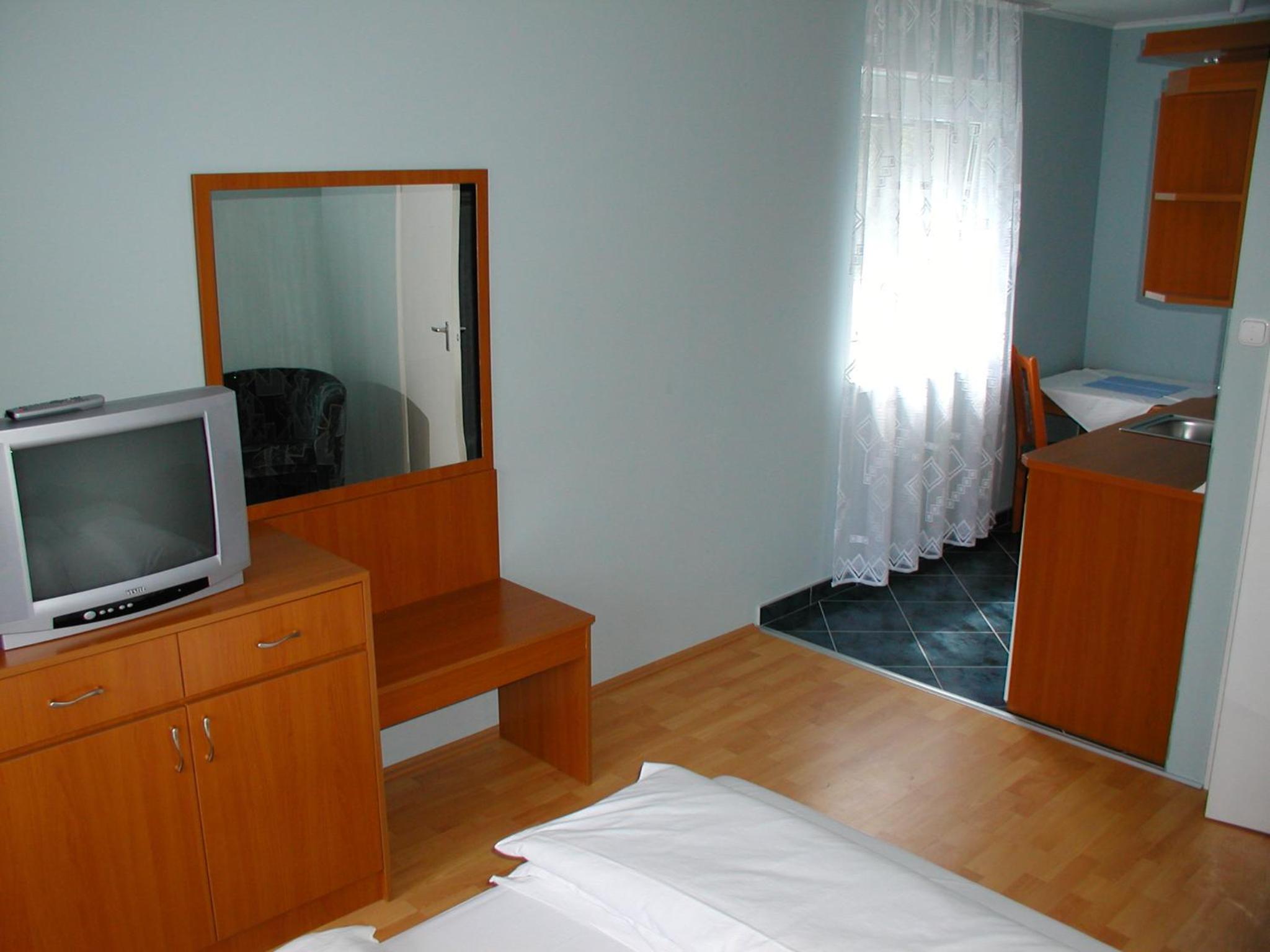 Photo 42