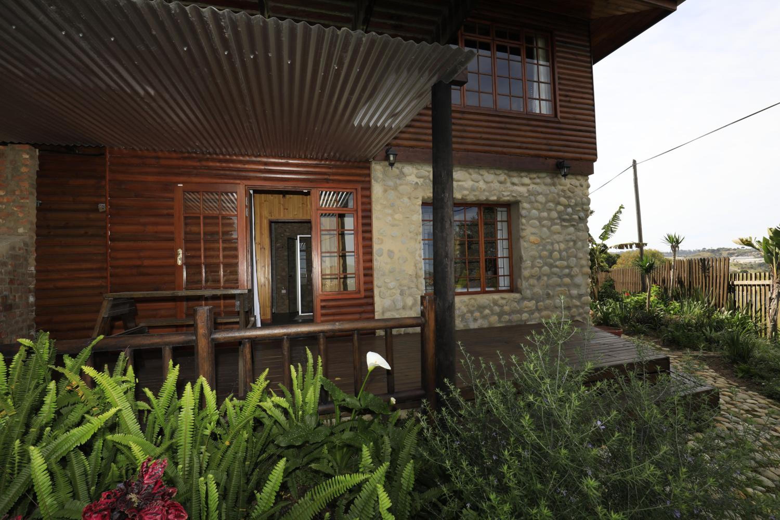 Big Tree House Lodge