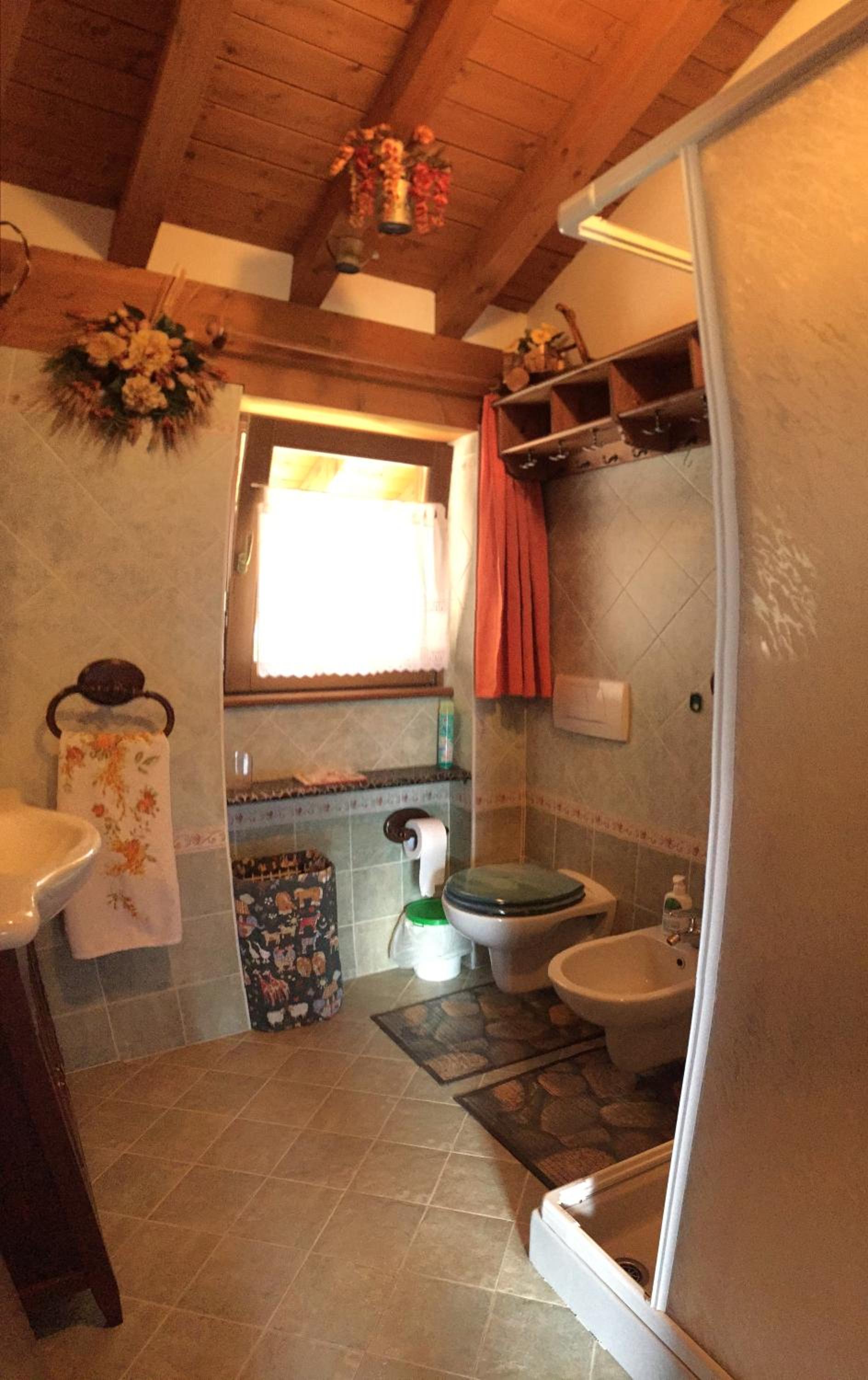 Photo 32