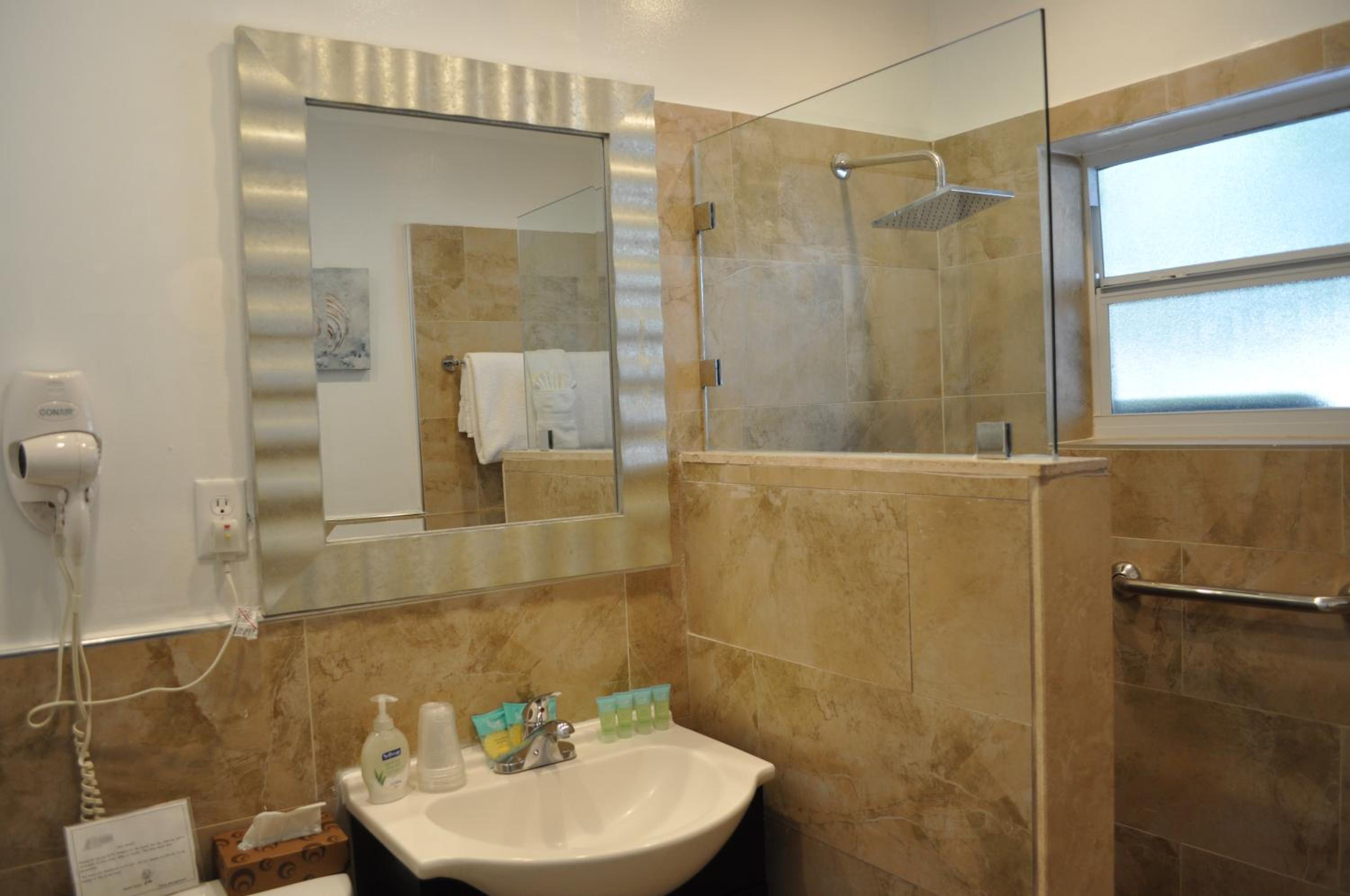 Fort Lauderdale Vacations - Best Florida Resort - Property Image 2