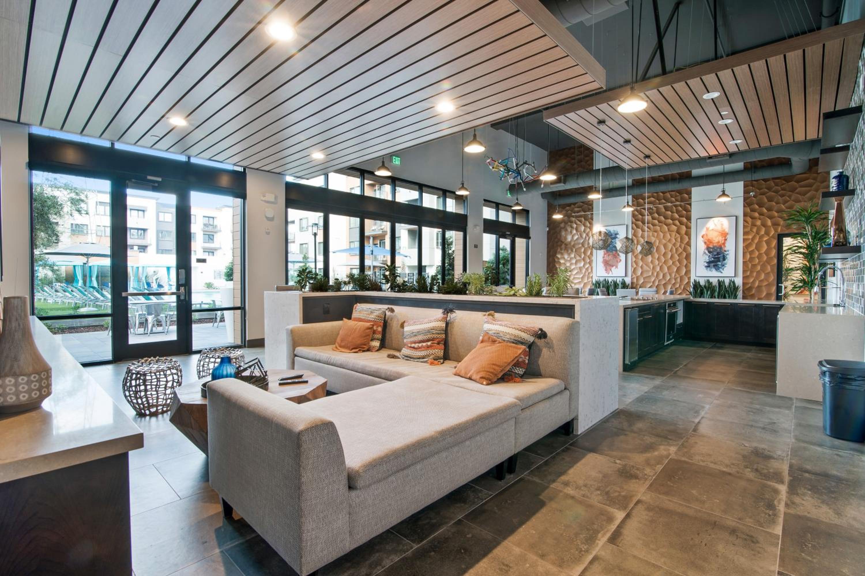 Global Luxury Suites in Menlo Park