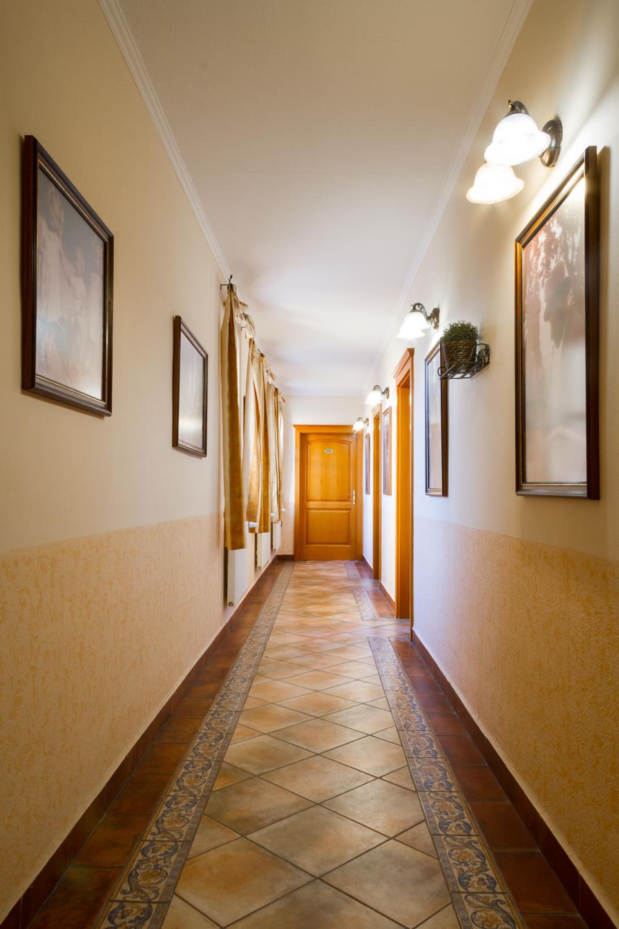 Photo 24