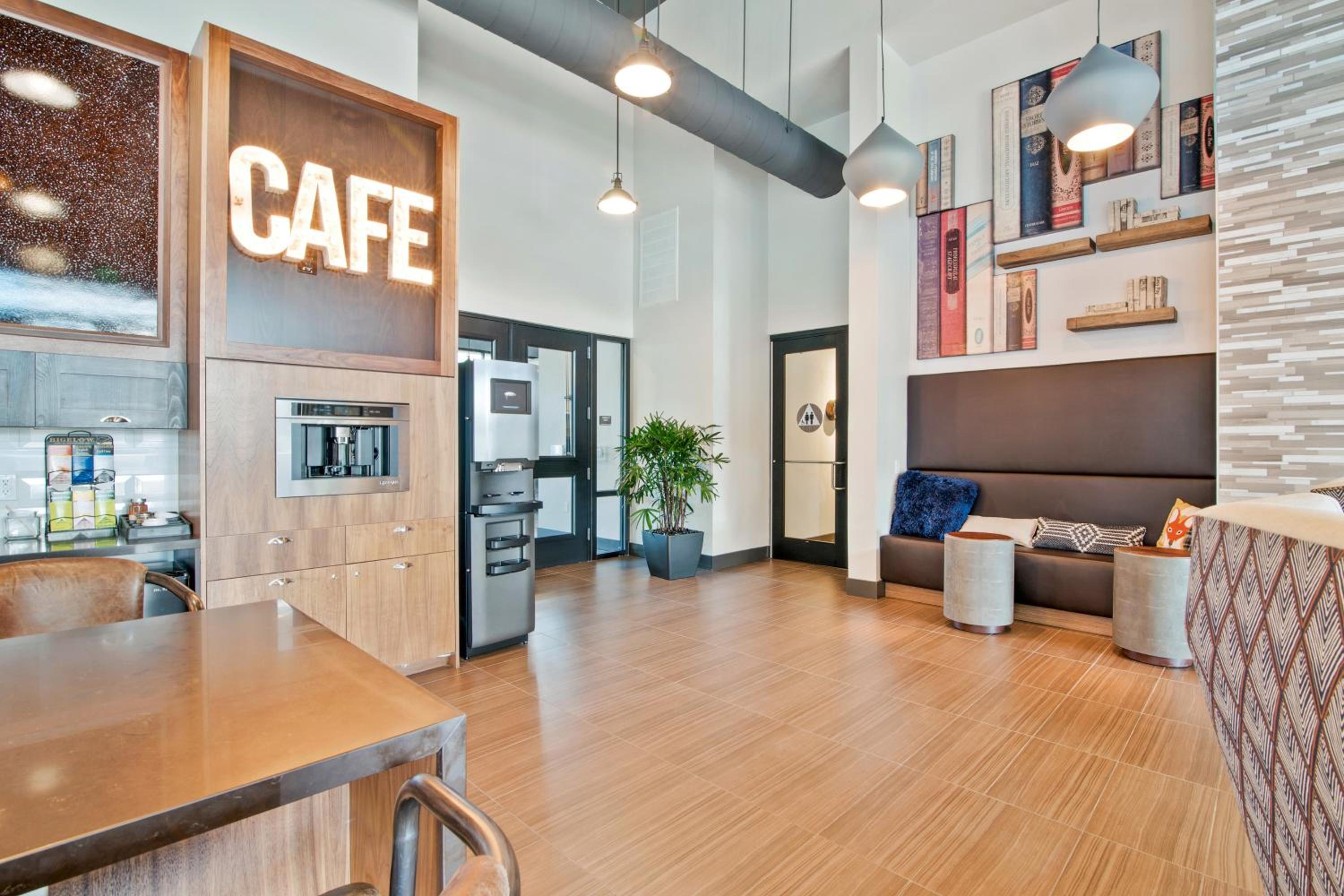 Global Luxury Suites in Menlo Park