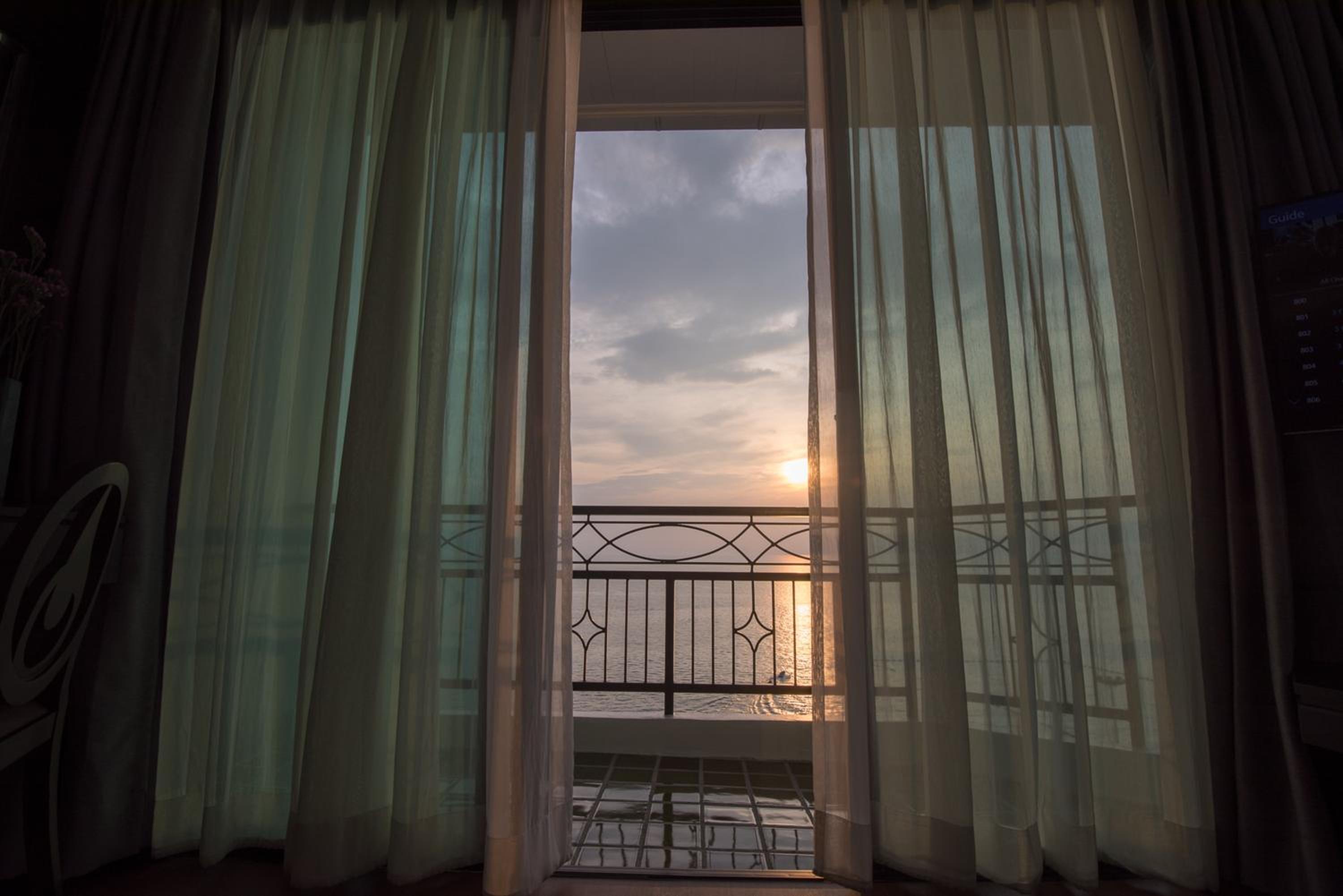 Bay Beach Resort Jomtien