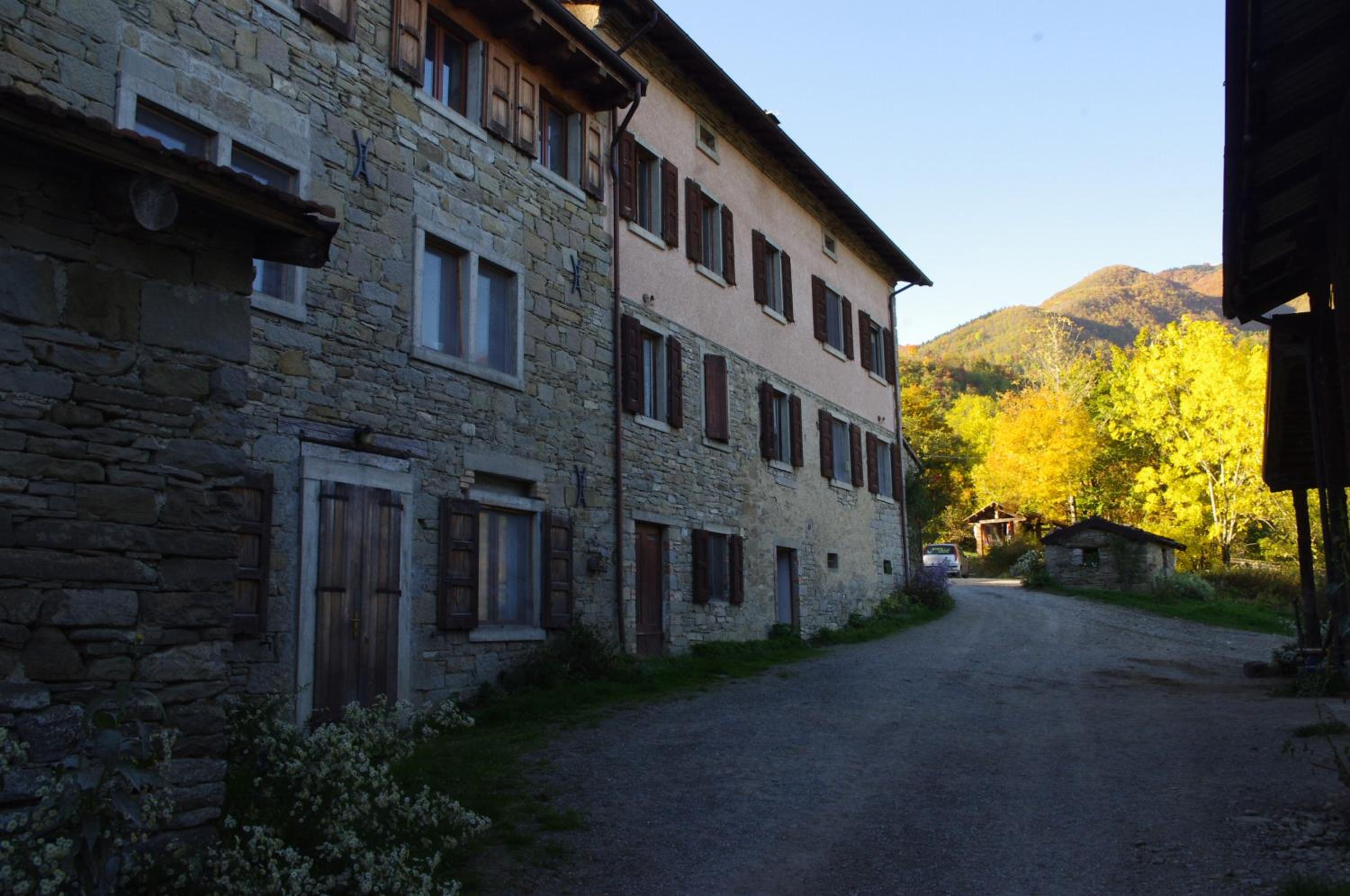 Fattoria La Guedrara view 5