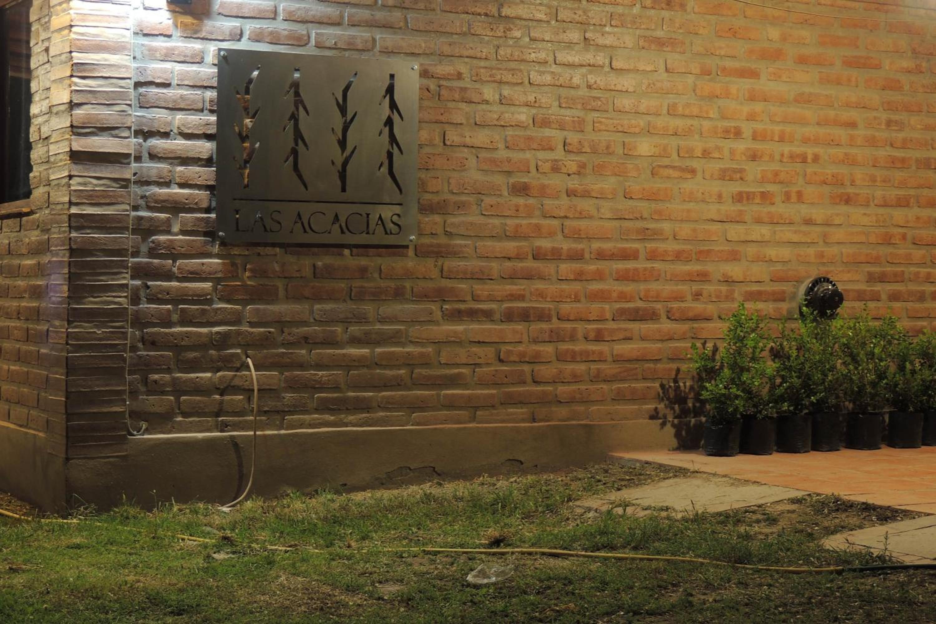 Las Acacias