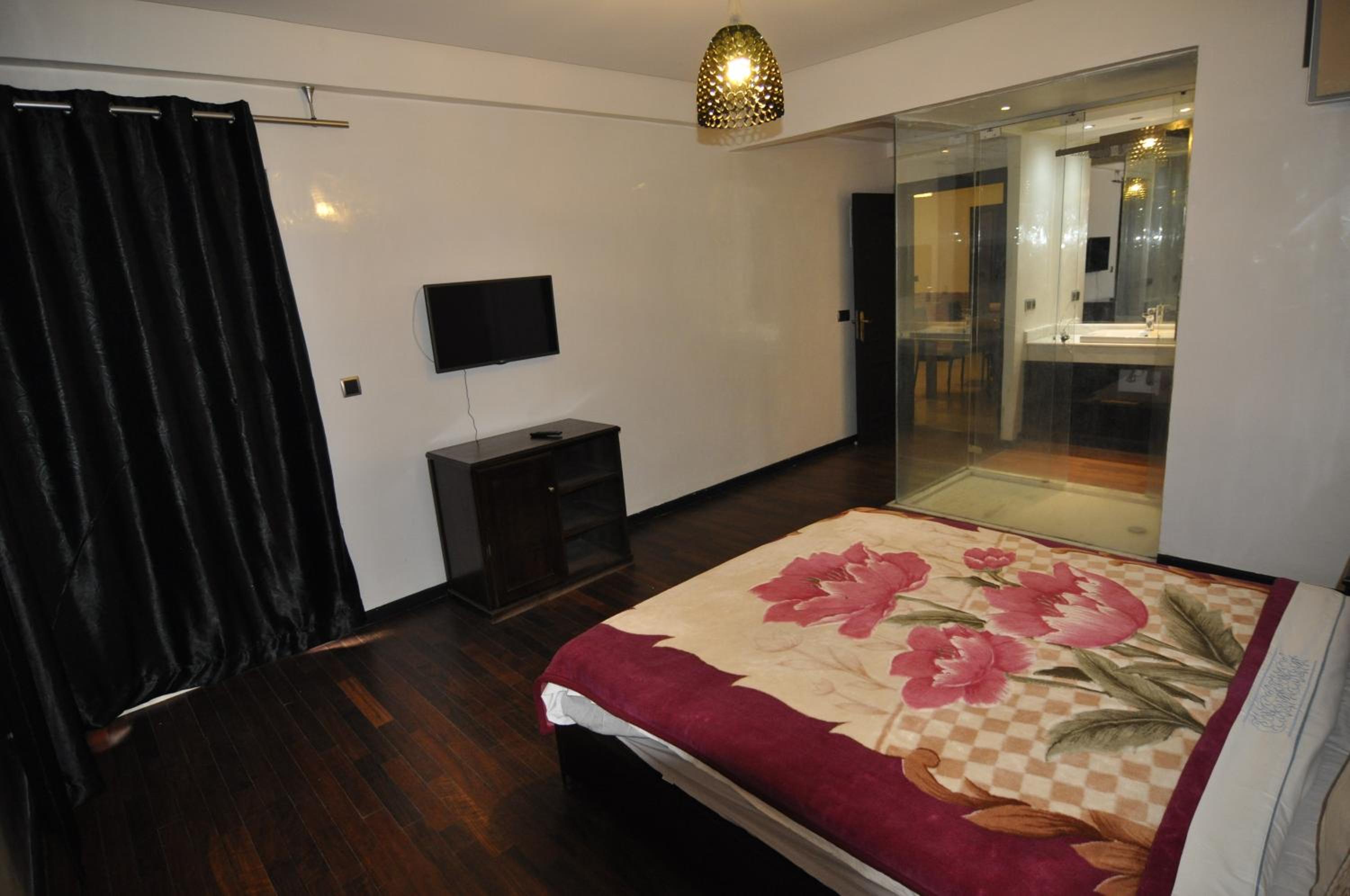 hotel room
