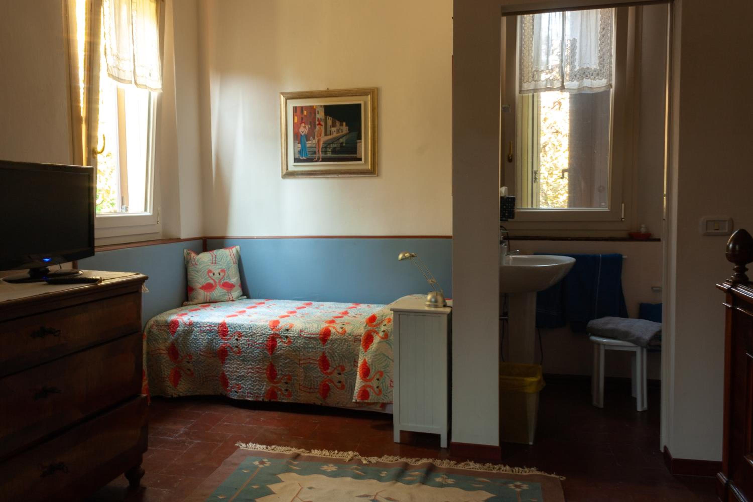 Photo 43