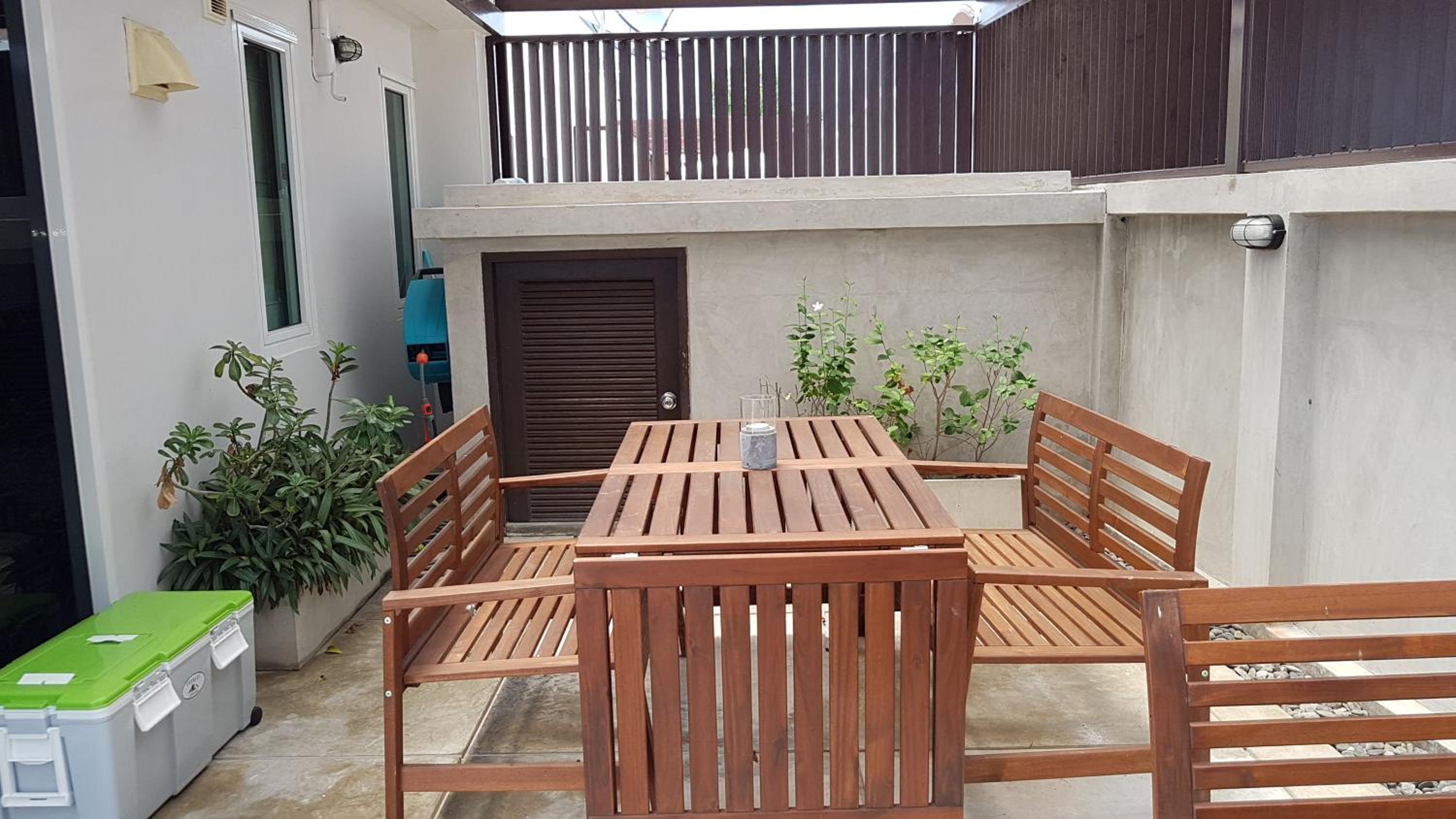 Pranaluxery Pool Villa 1 view 3