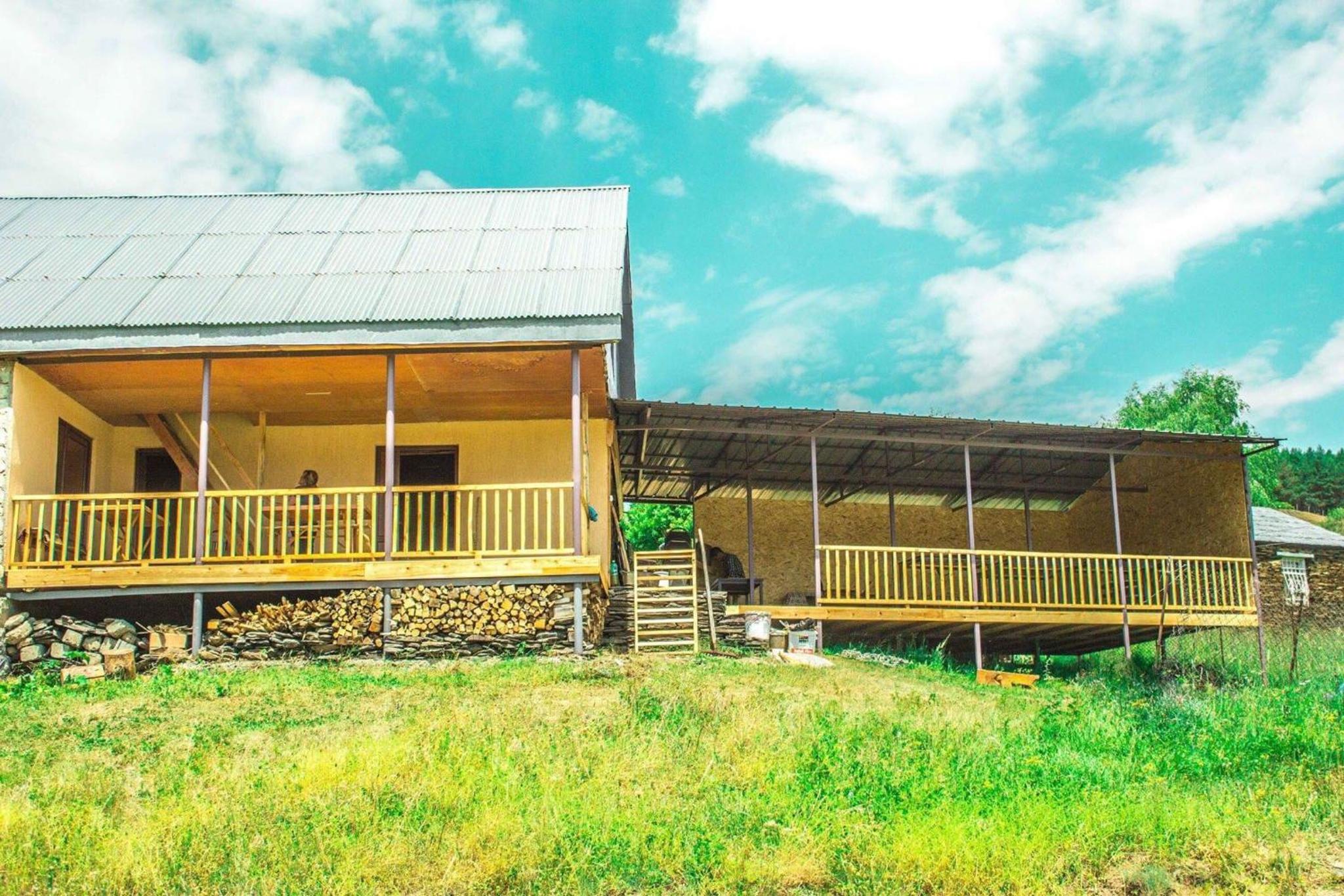 Nadiani Hostel