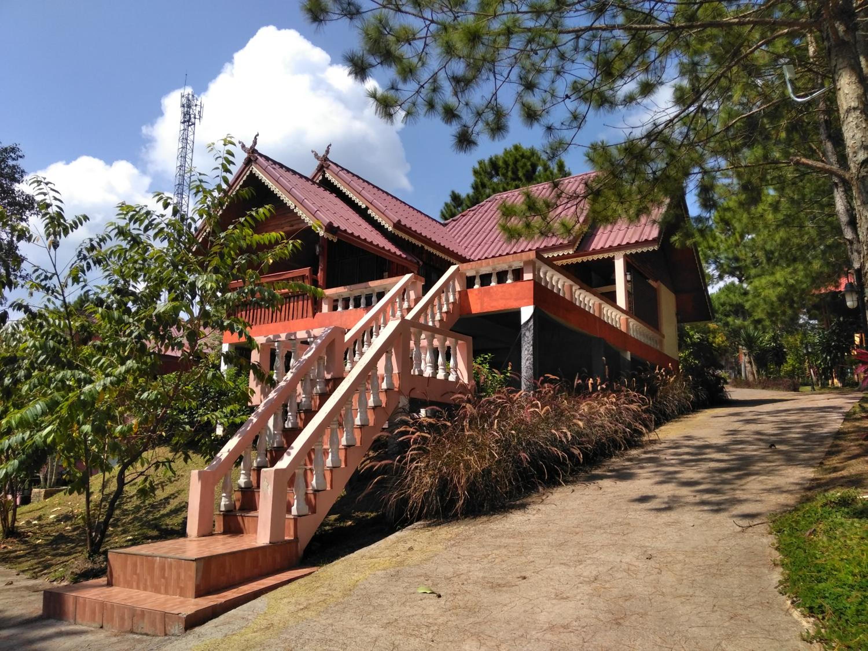 Chatfah Resort