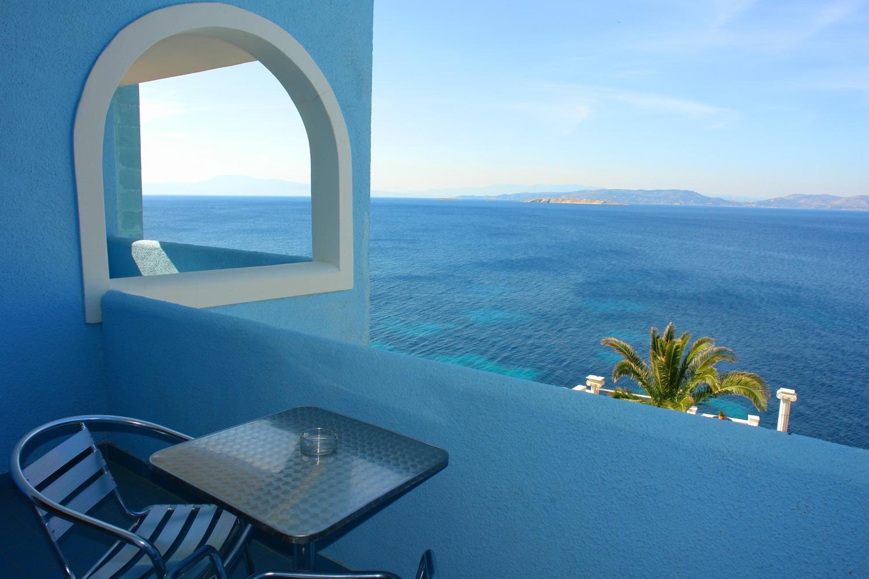 Mistral en Souvala — balance & terrace