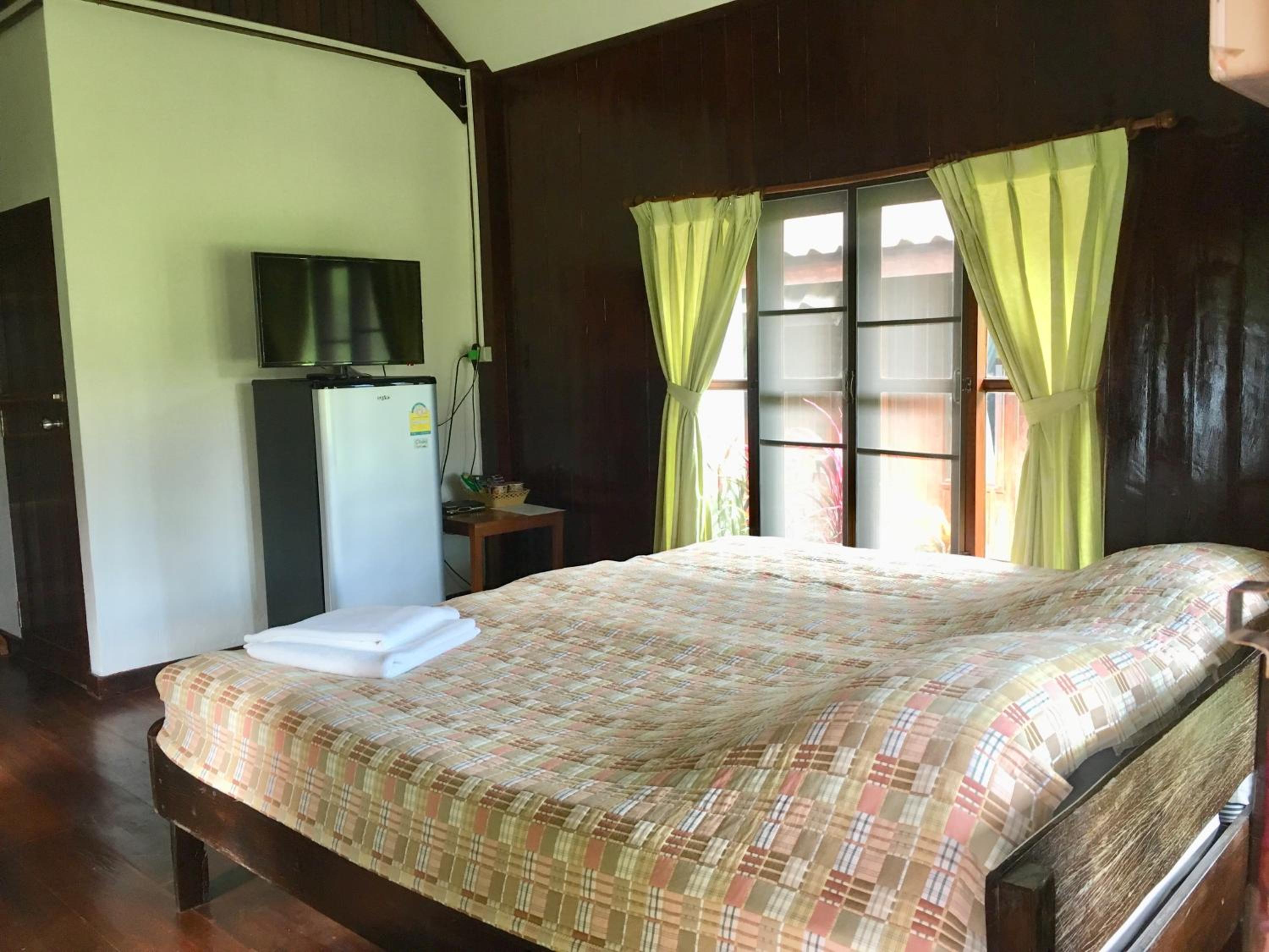 Baan MaiKhiangPhu Wang Nam Khiao view 3