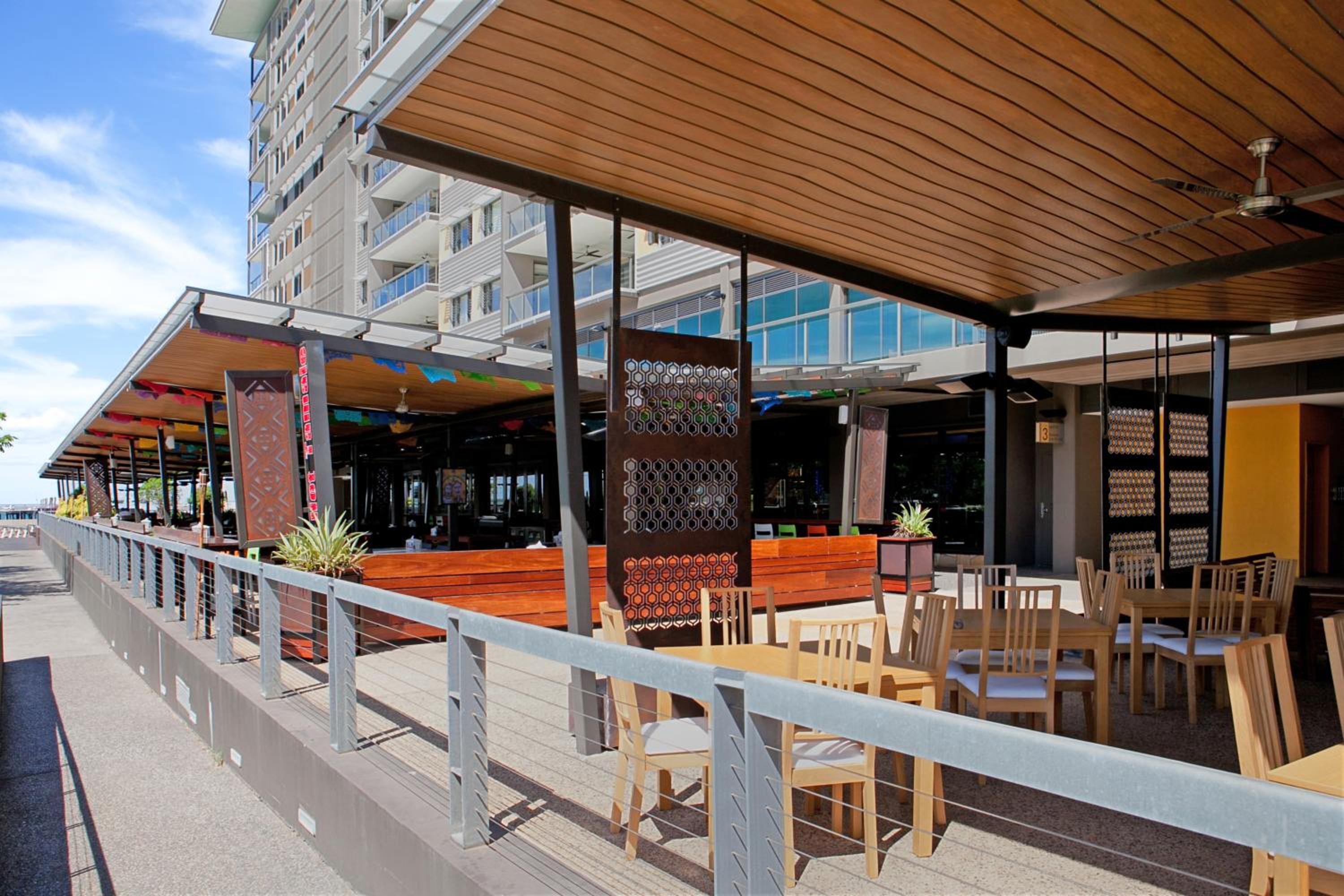 Saltwater Suites - Waterfront Apartments