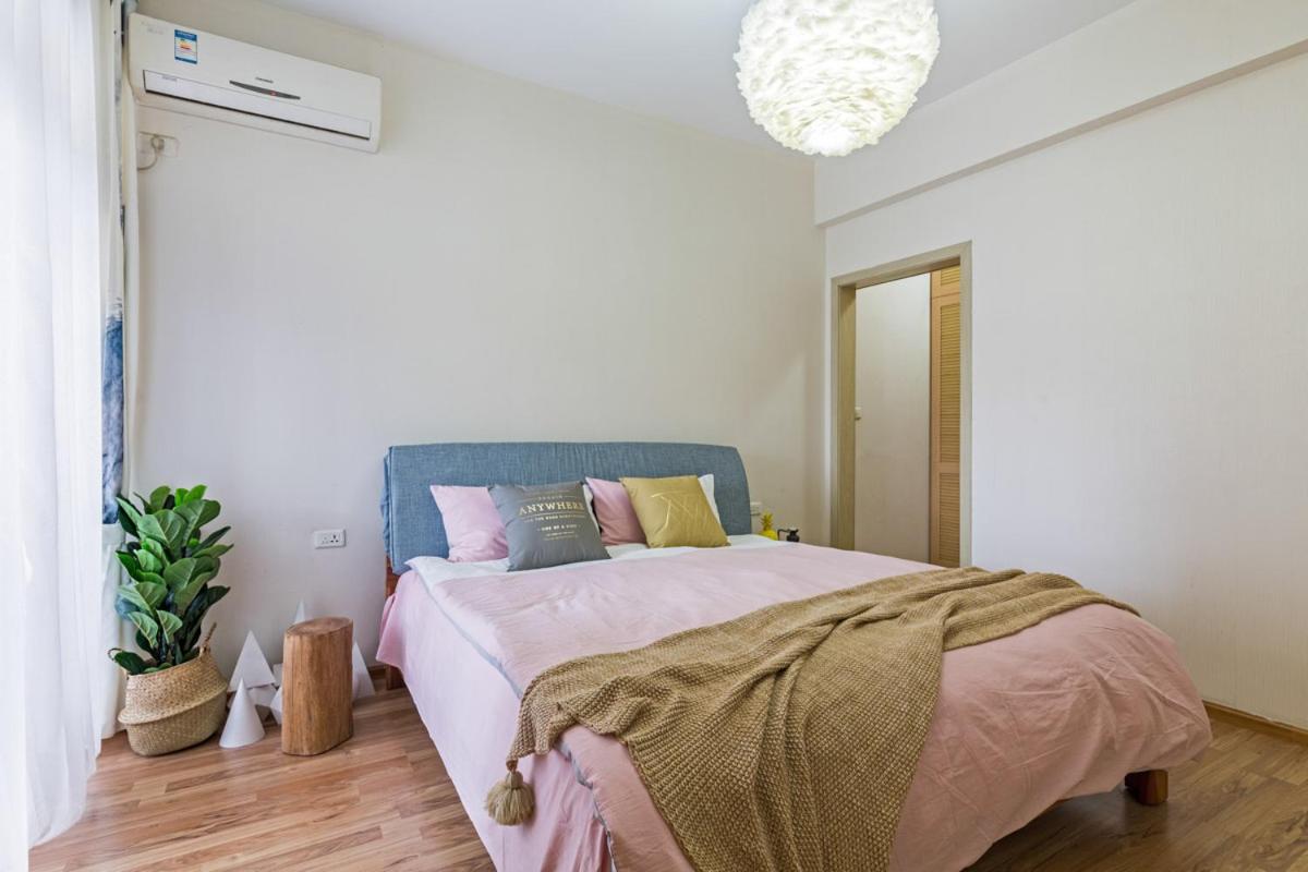 Chongqing Yubei·Chongqing North Station· Locals Apartment 00146280