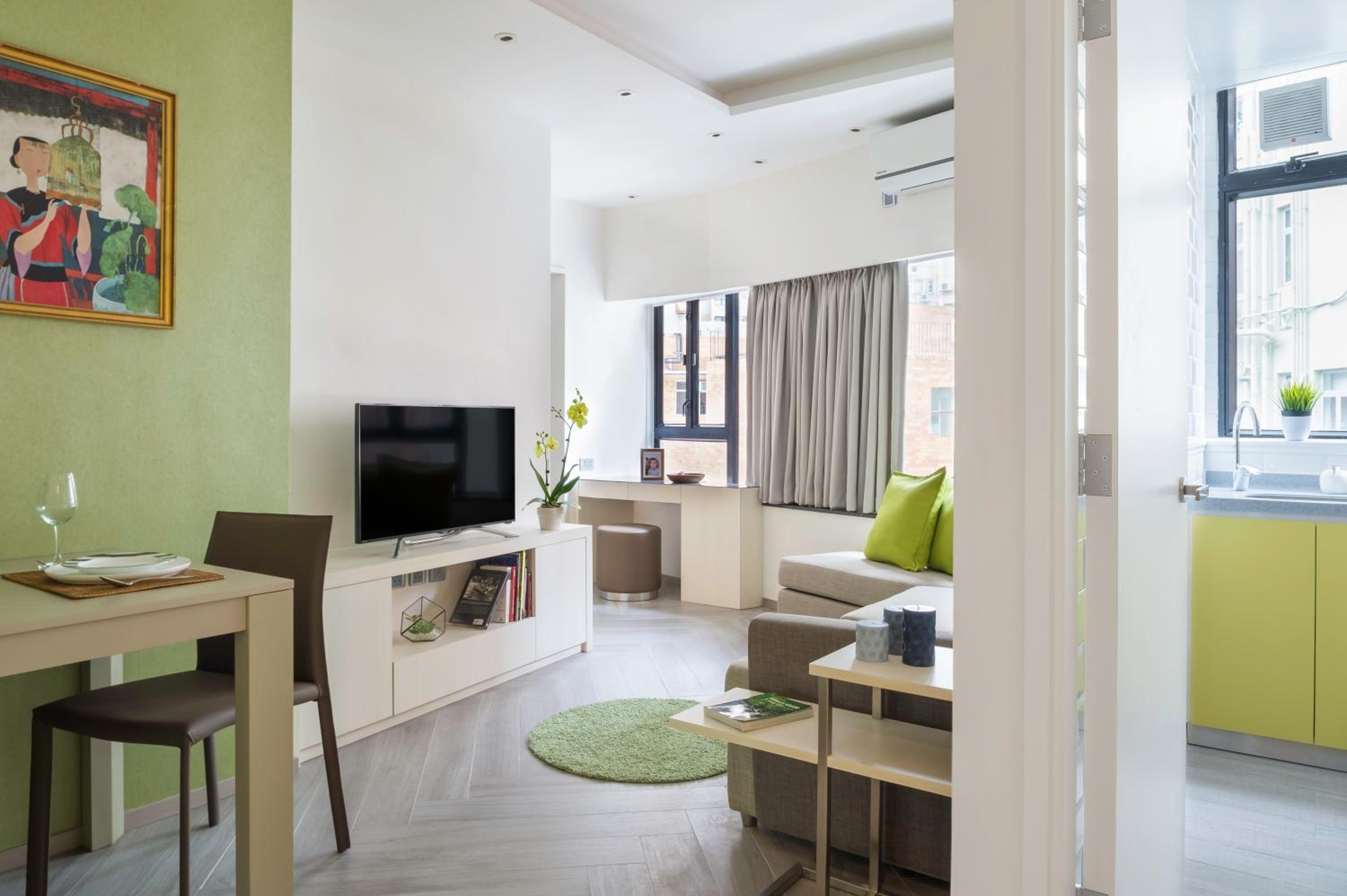 Eaton Residences, Village Road
