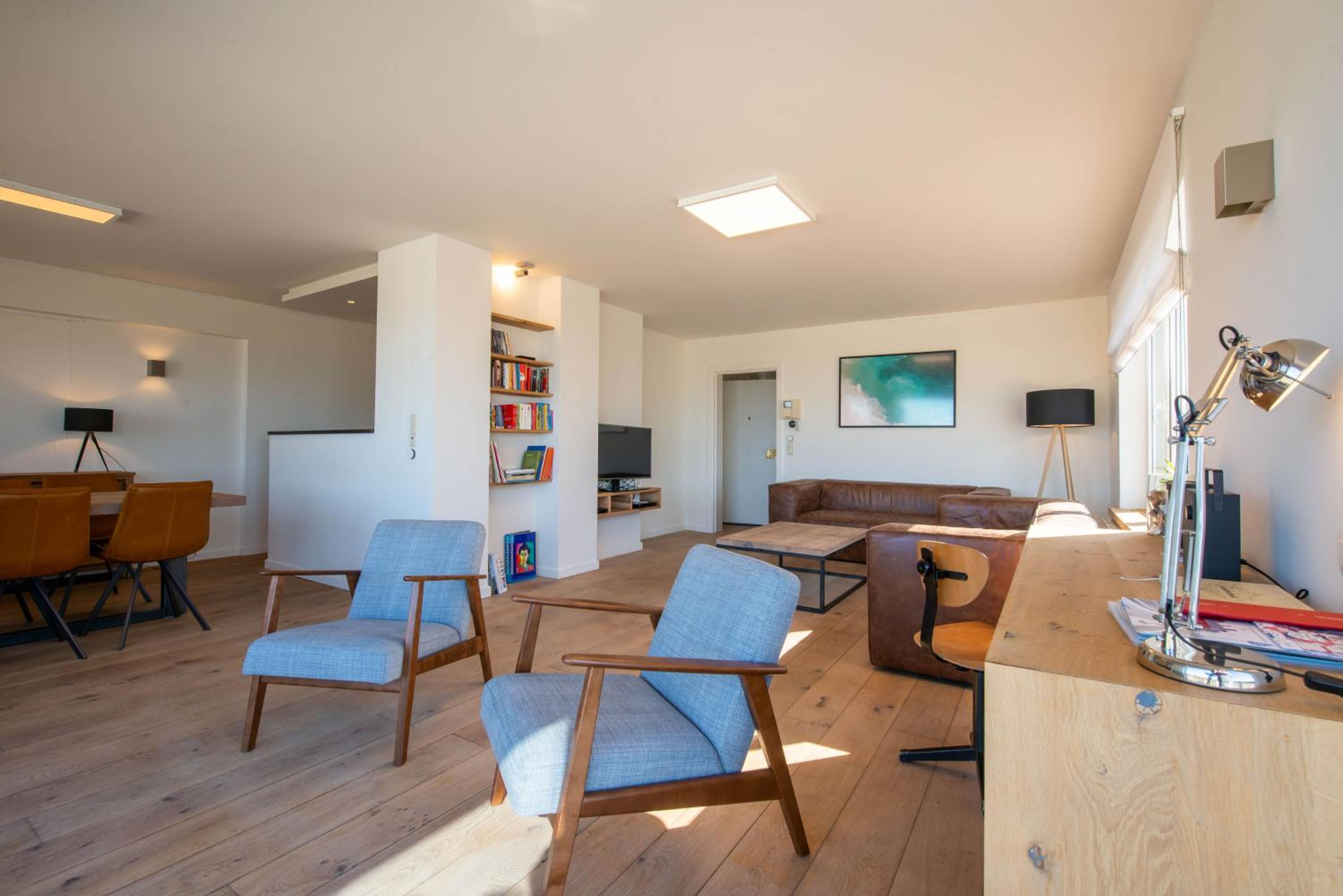 Modern & Large appt (8p.) ocean view & terrace