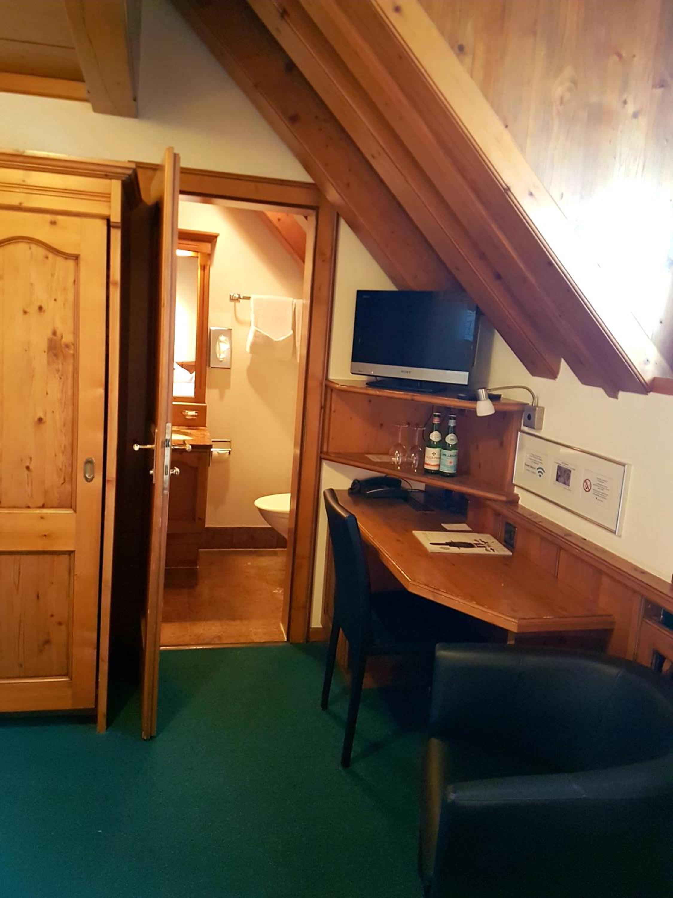 Photo 32