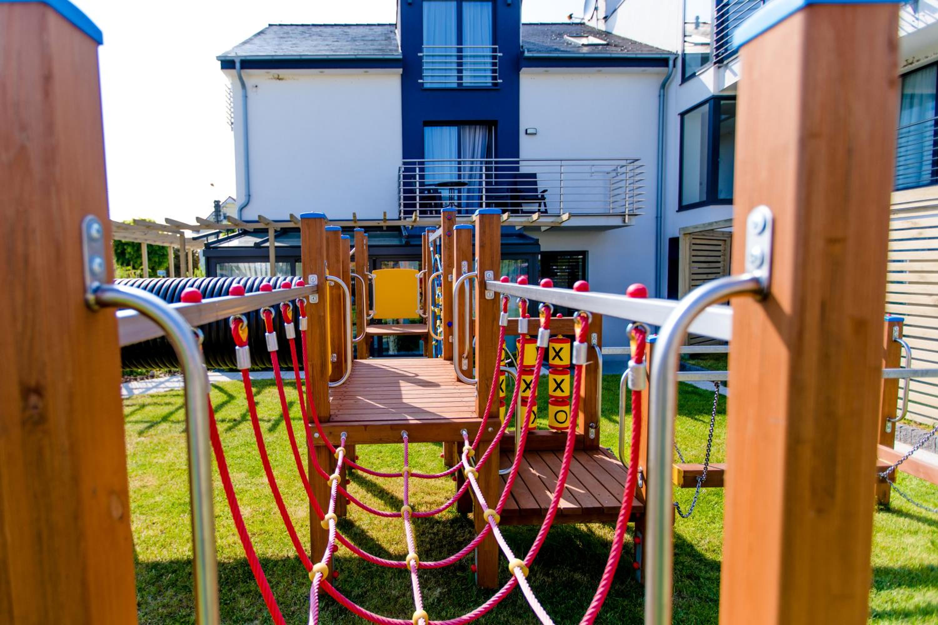 Apartamenty Villa Baltica Rewal - jacuzzi na dachu, wi-fi, parking w cenie