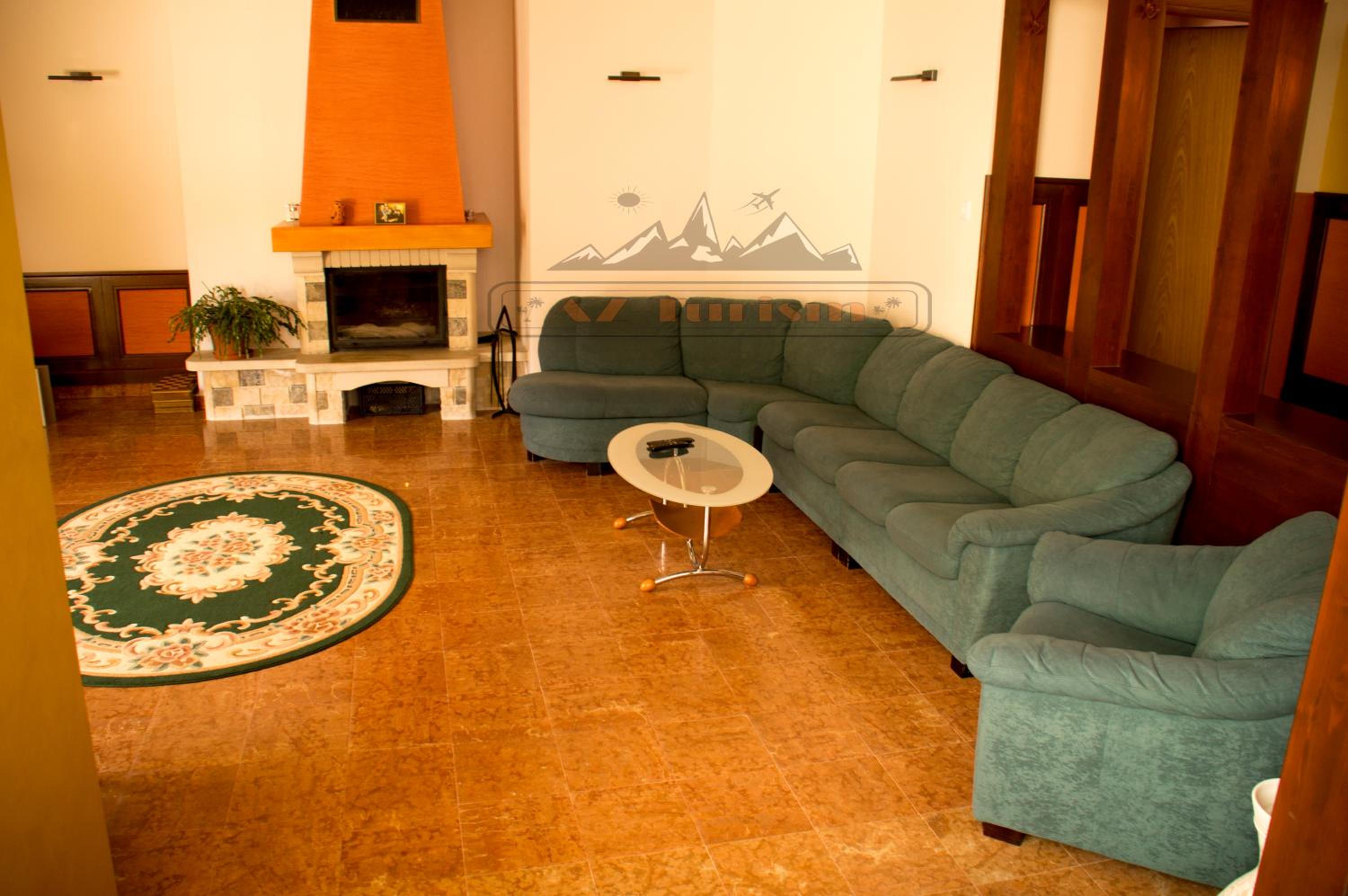 Photo 33
