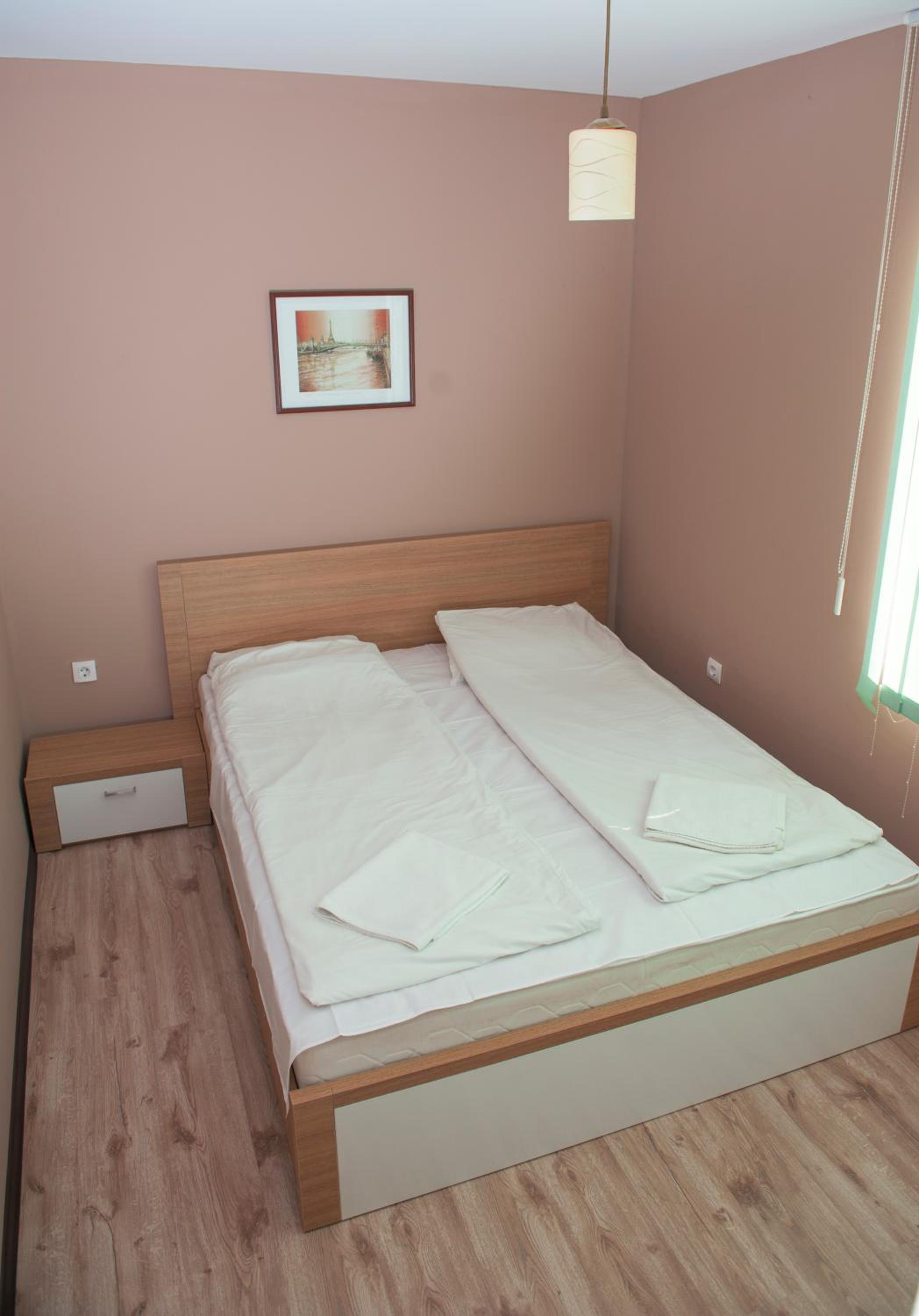 Kiara Apartments
